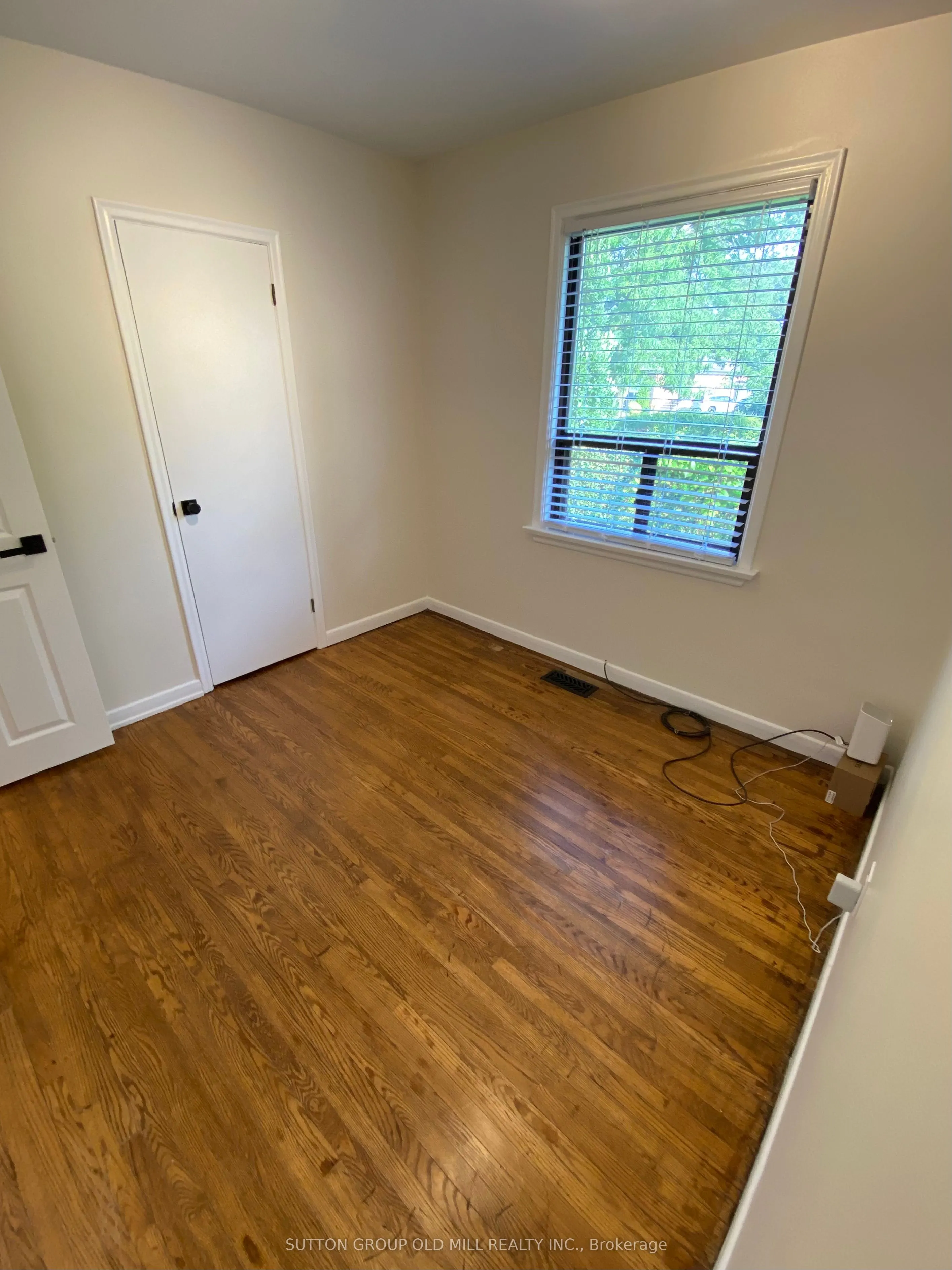 32 Hagersville Court