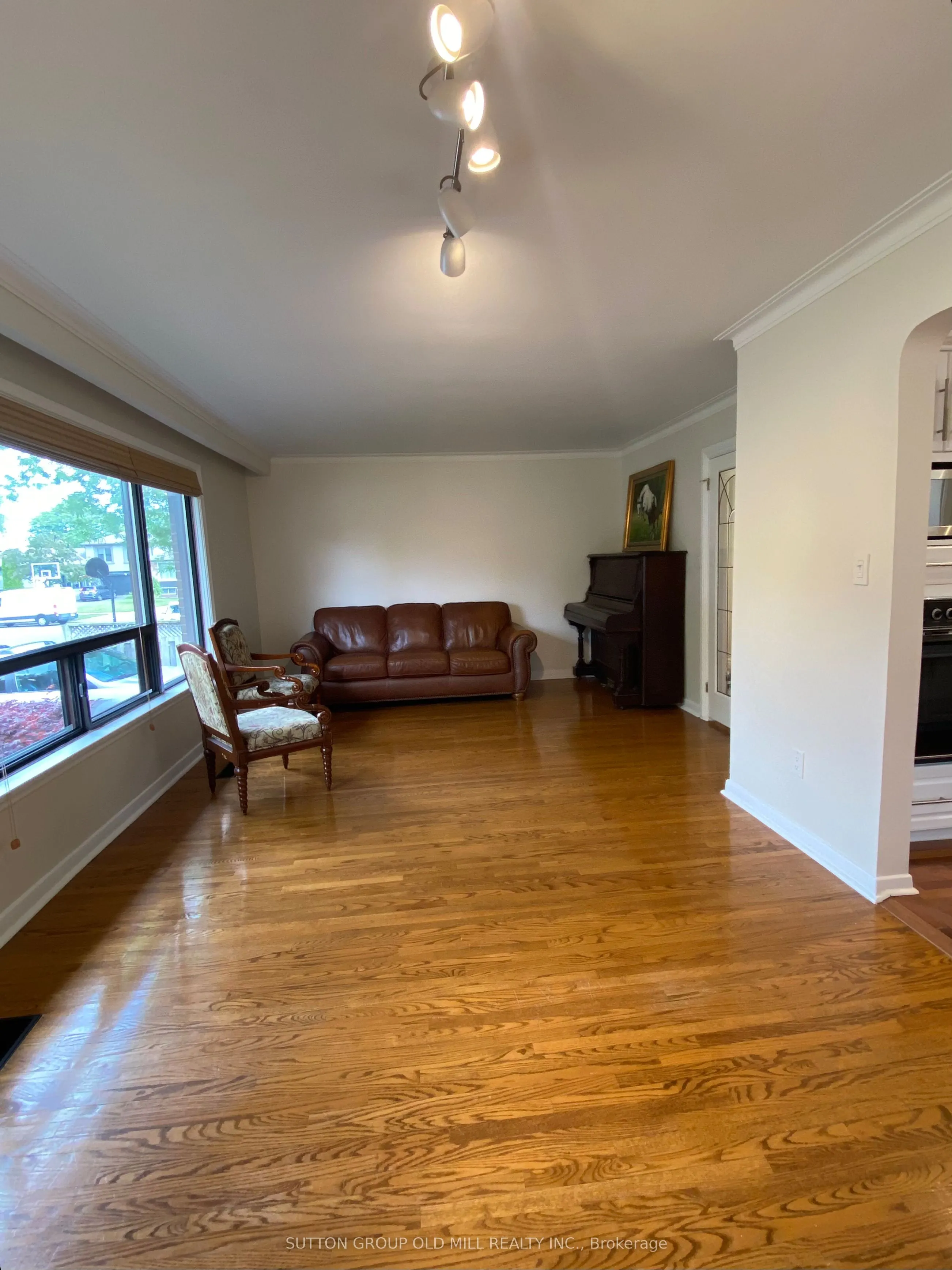 32 Hagersville Court