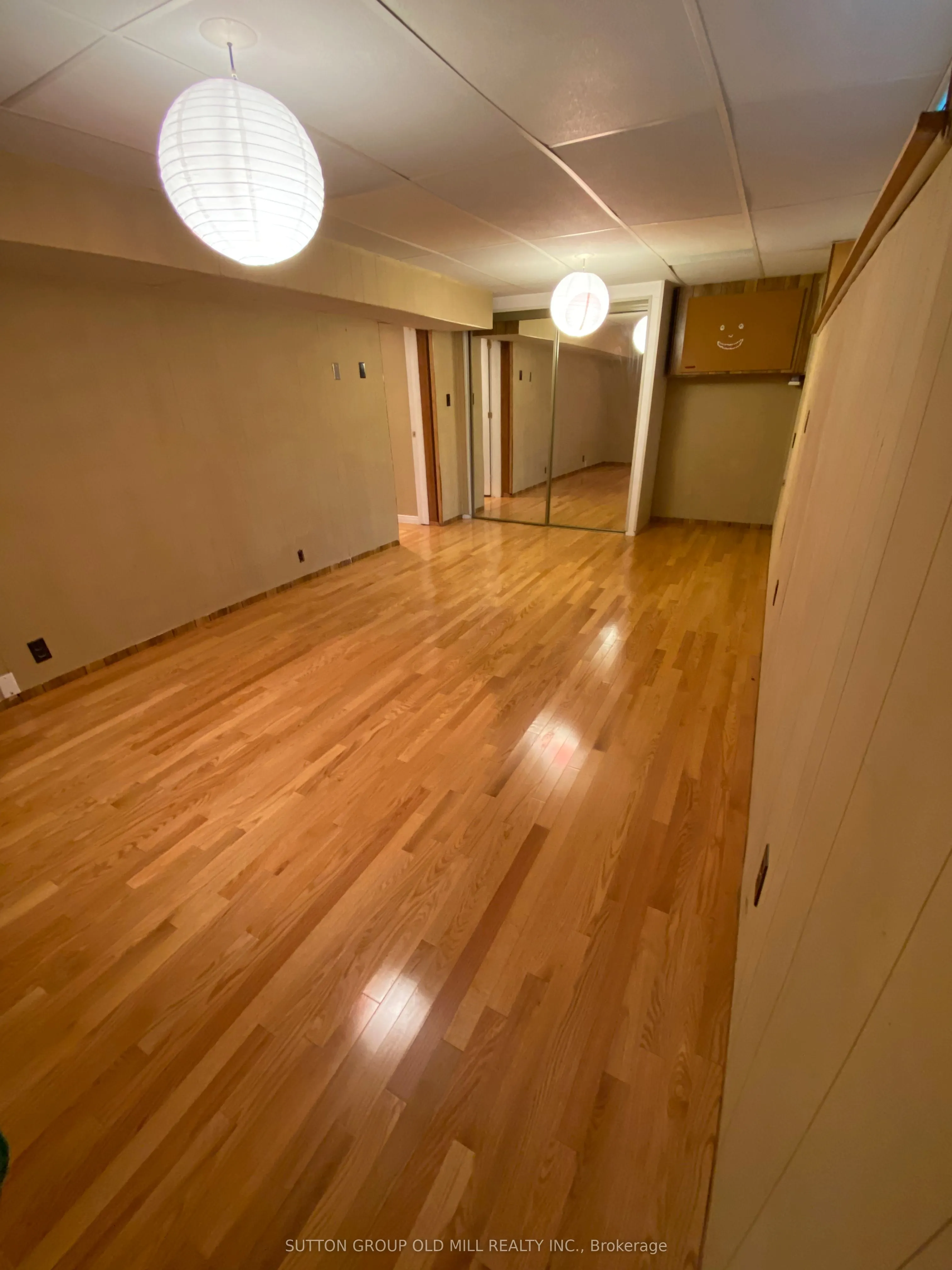 32 Hagersville Court