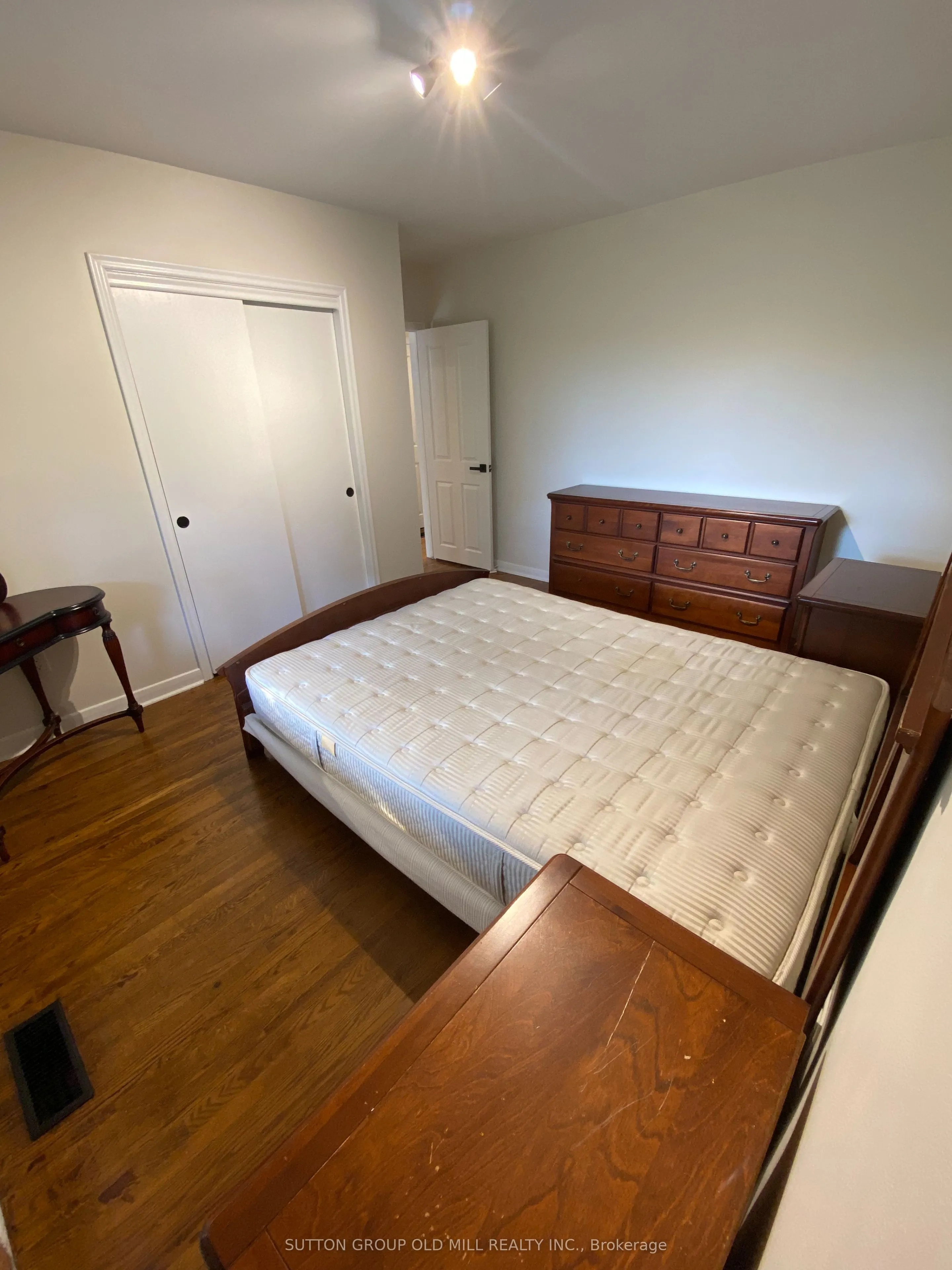 32 Hagersville Court