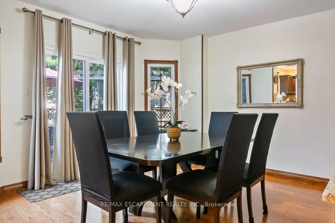 411 Freeman Crescent