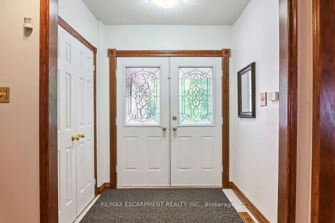 411 Freeman Crescent