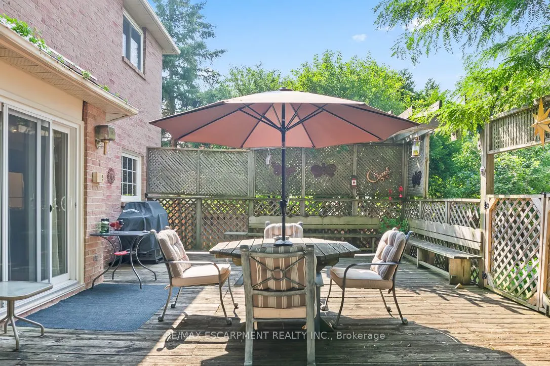 411 Freeman Crescent