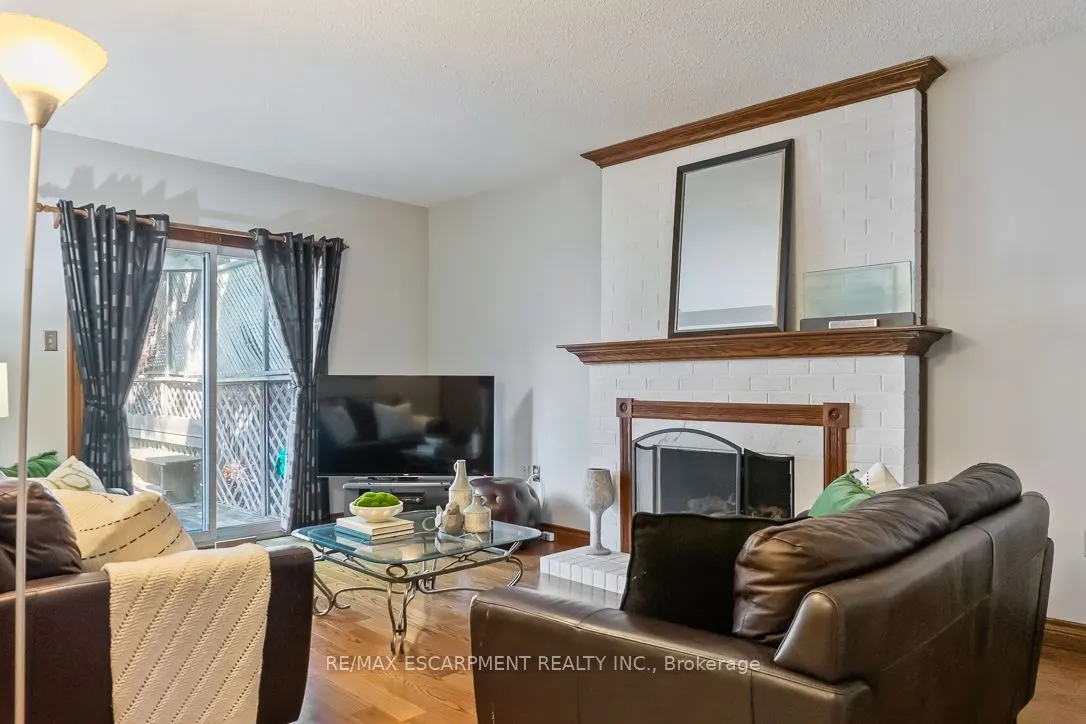 411 Freeman Crescent