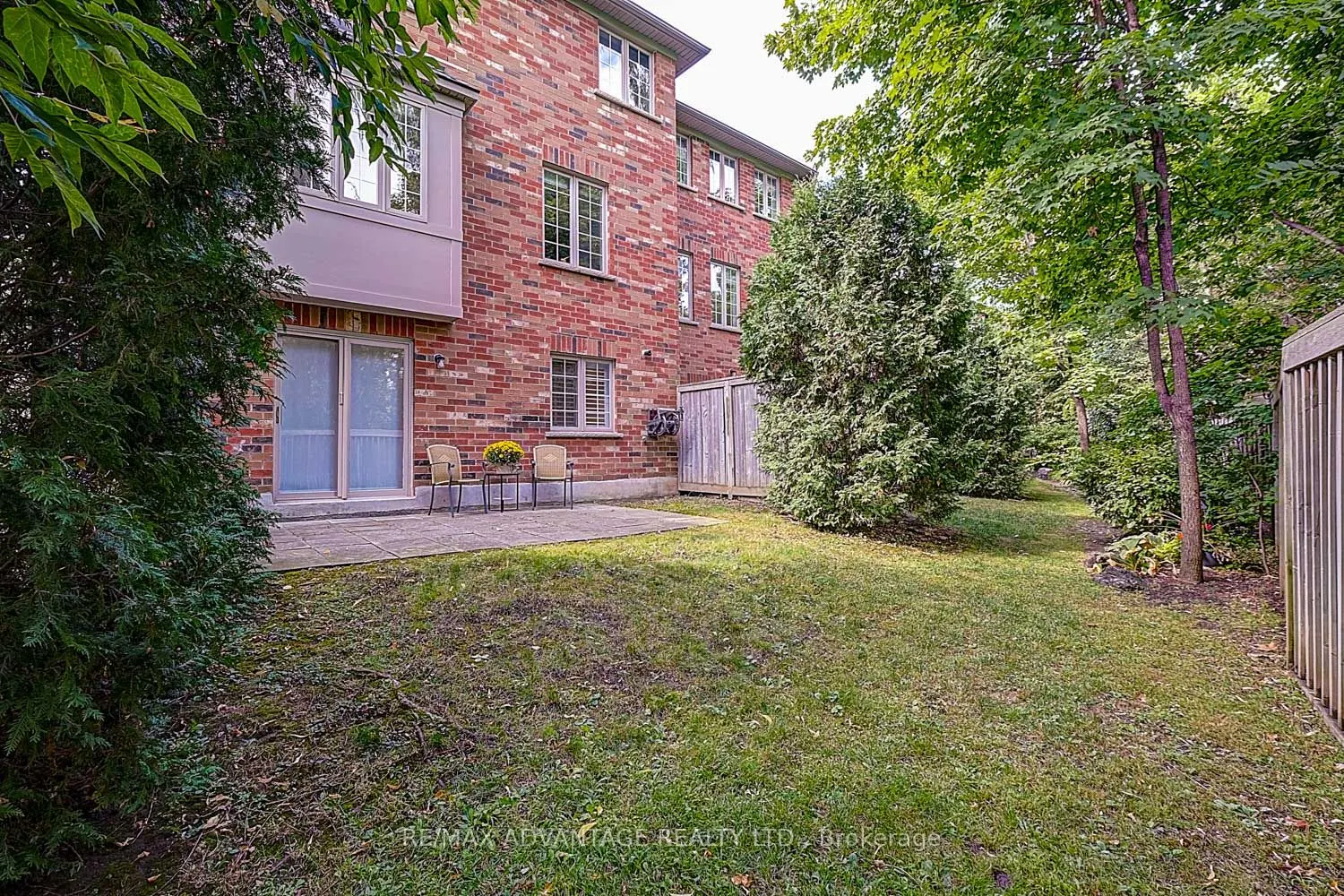 2401 Fifth Line W, #27