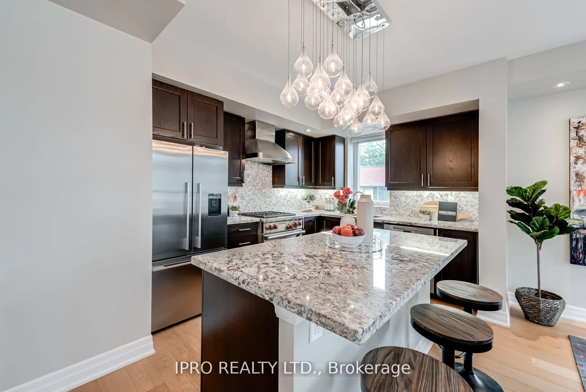 15 Sousa Mendes Street, #103