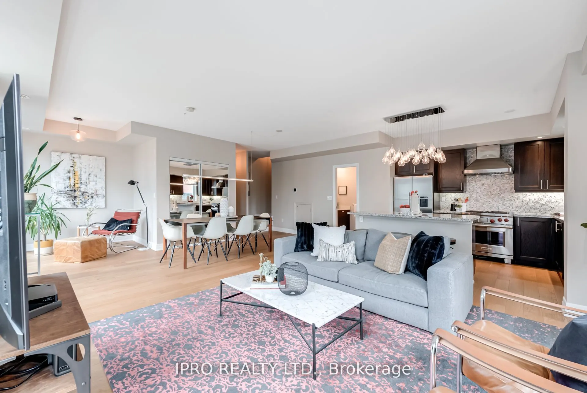 15 Sousa Mendes Street, #103