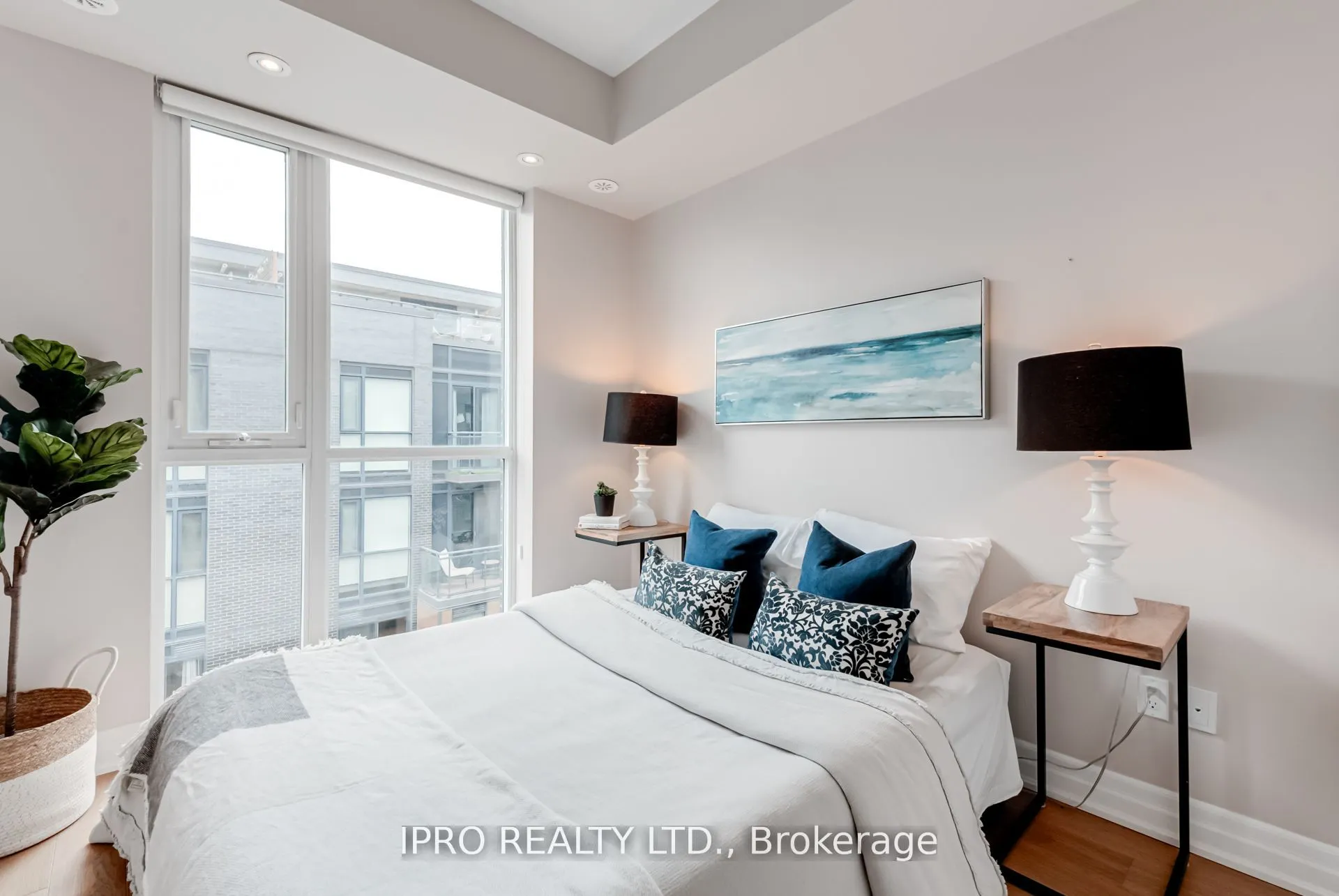 15 Sousa Mendes Street, #103