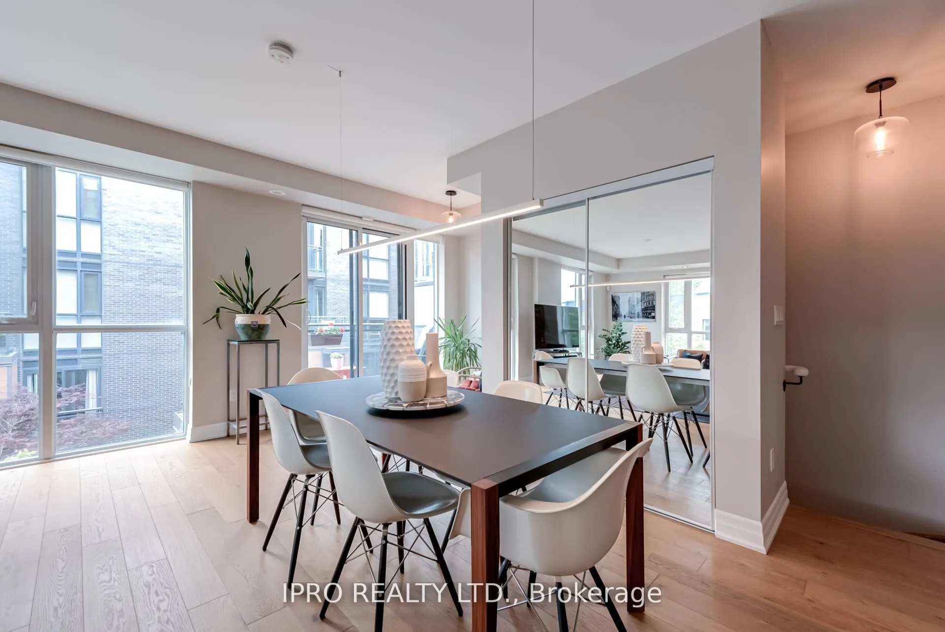 15 Sousa Mendes Street, #103