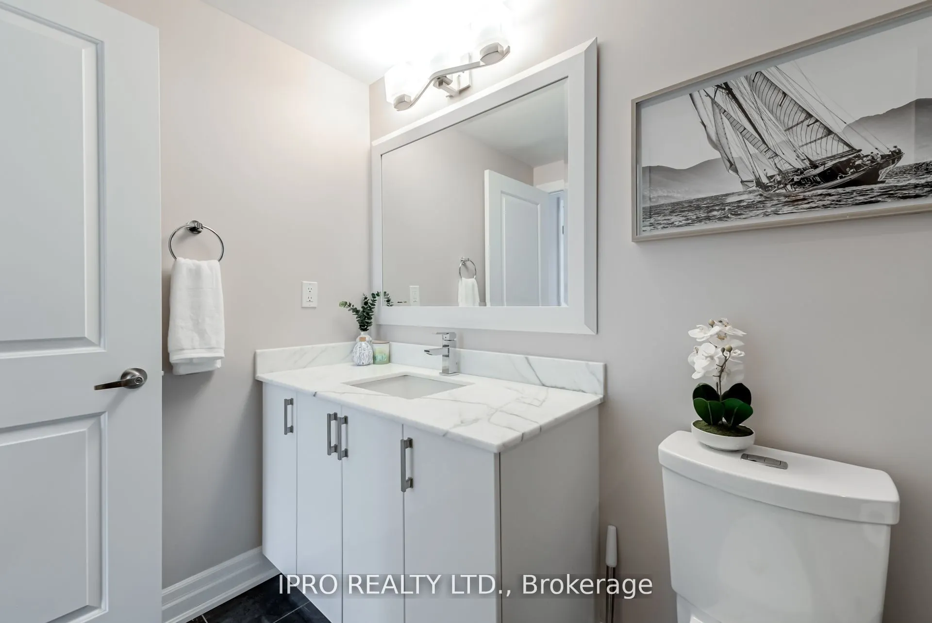 15 Sousa Mendes Street, #103