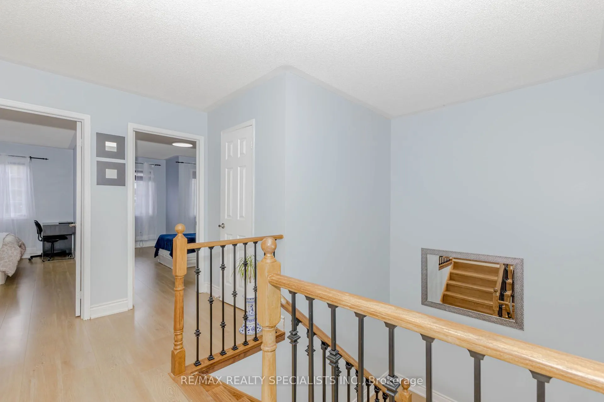 1242 Mowat Lane