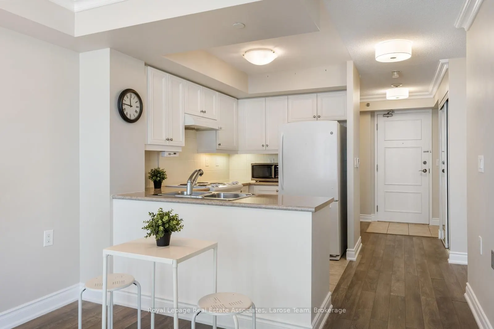 3 Marine Parade Drive, #809