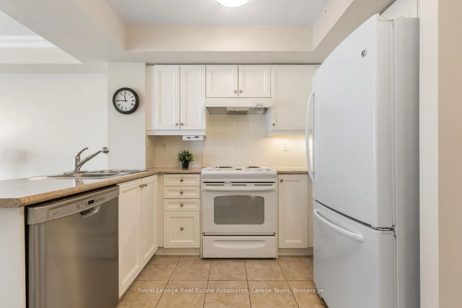 3 Marine Parade Drive, #809