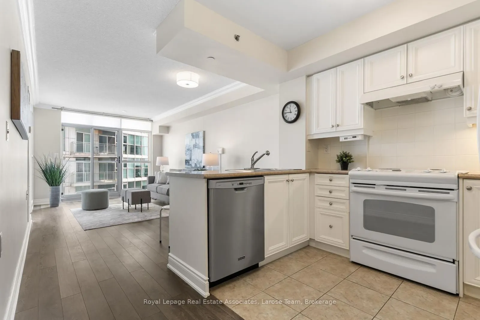 3 Marine Parade Drive, #809