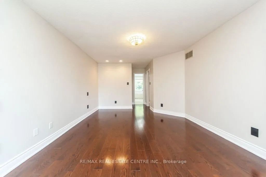 1714 Covington Terrace
