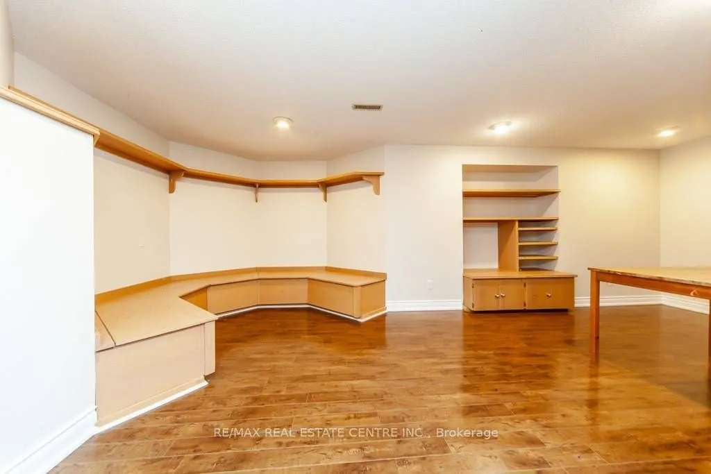 1714 Covington Terrace