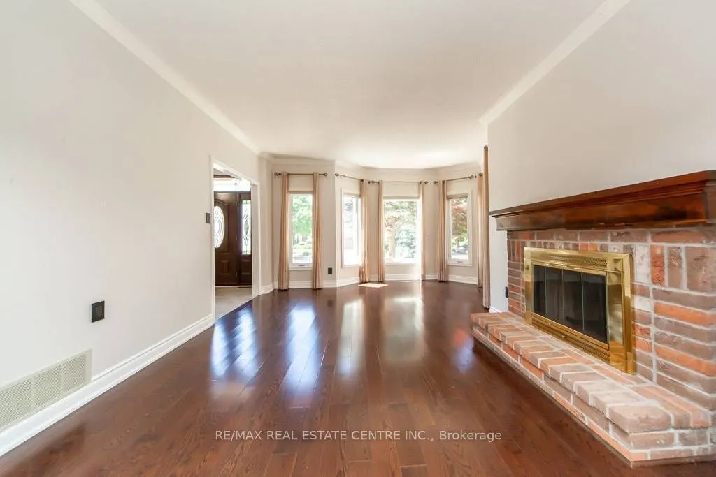 1714 Covington Terrace