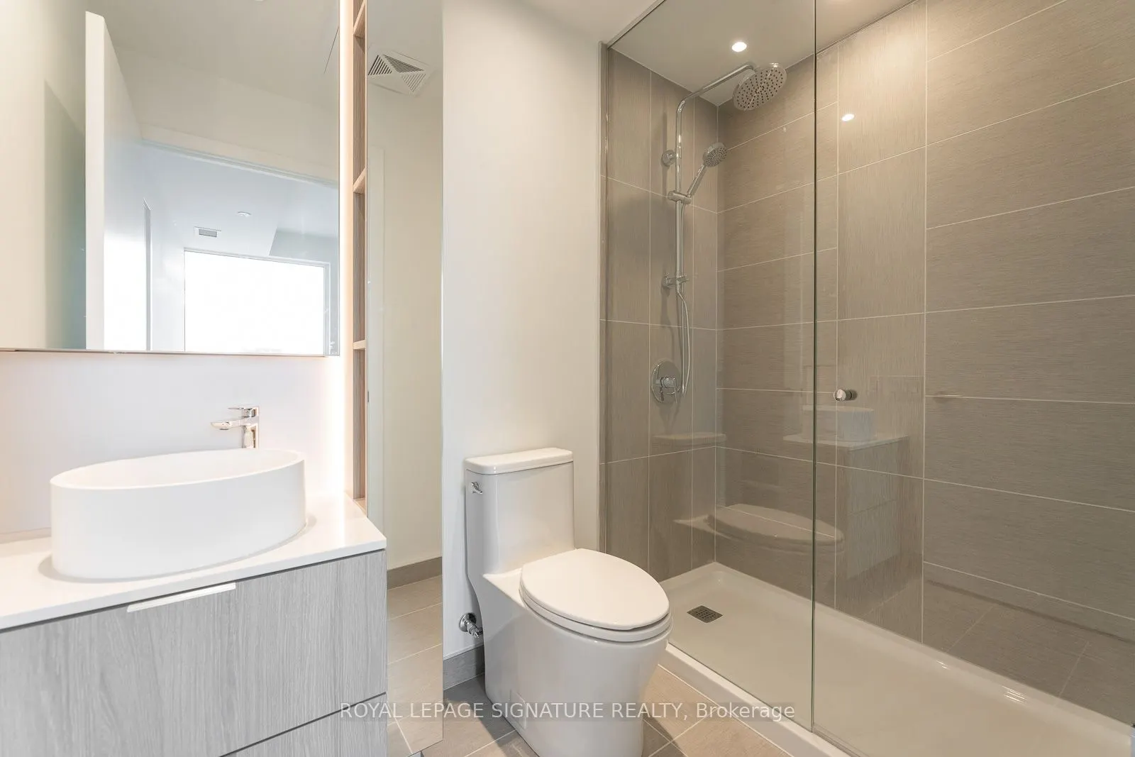 28 Ann Street, #914