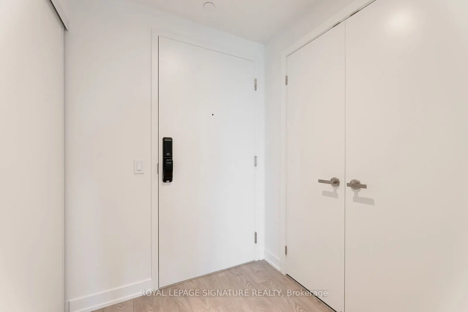 28 Ann Street, #914