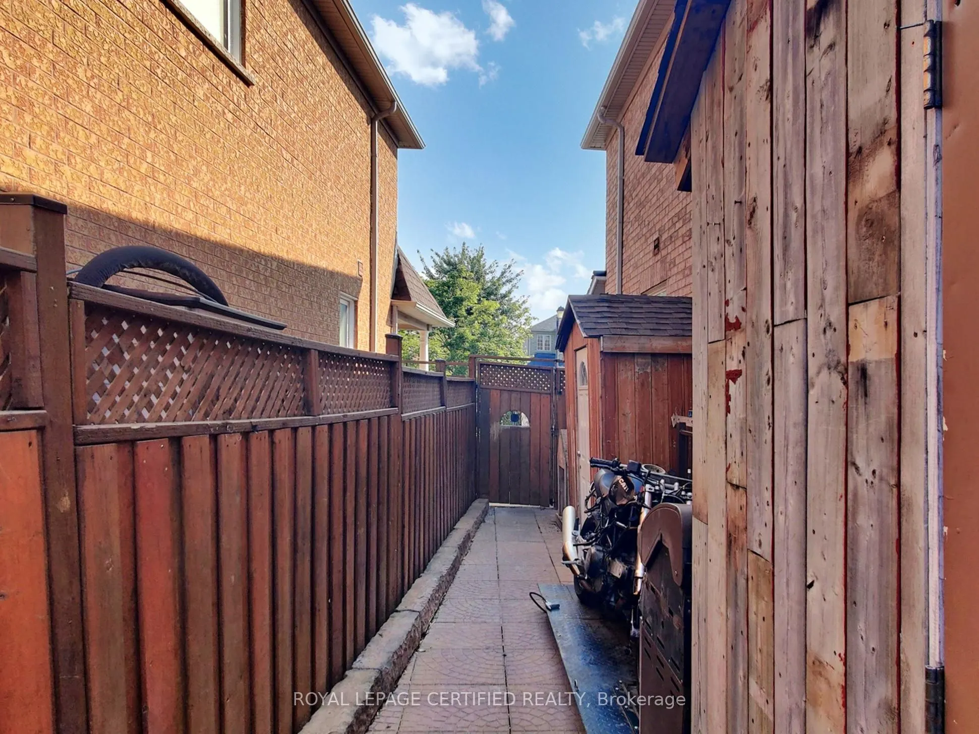 38 Lawren Harris Crescent