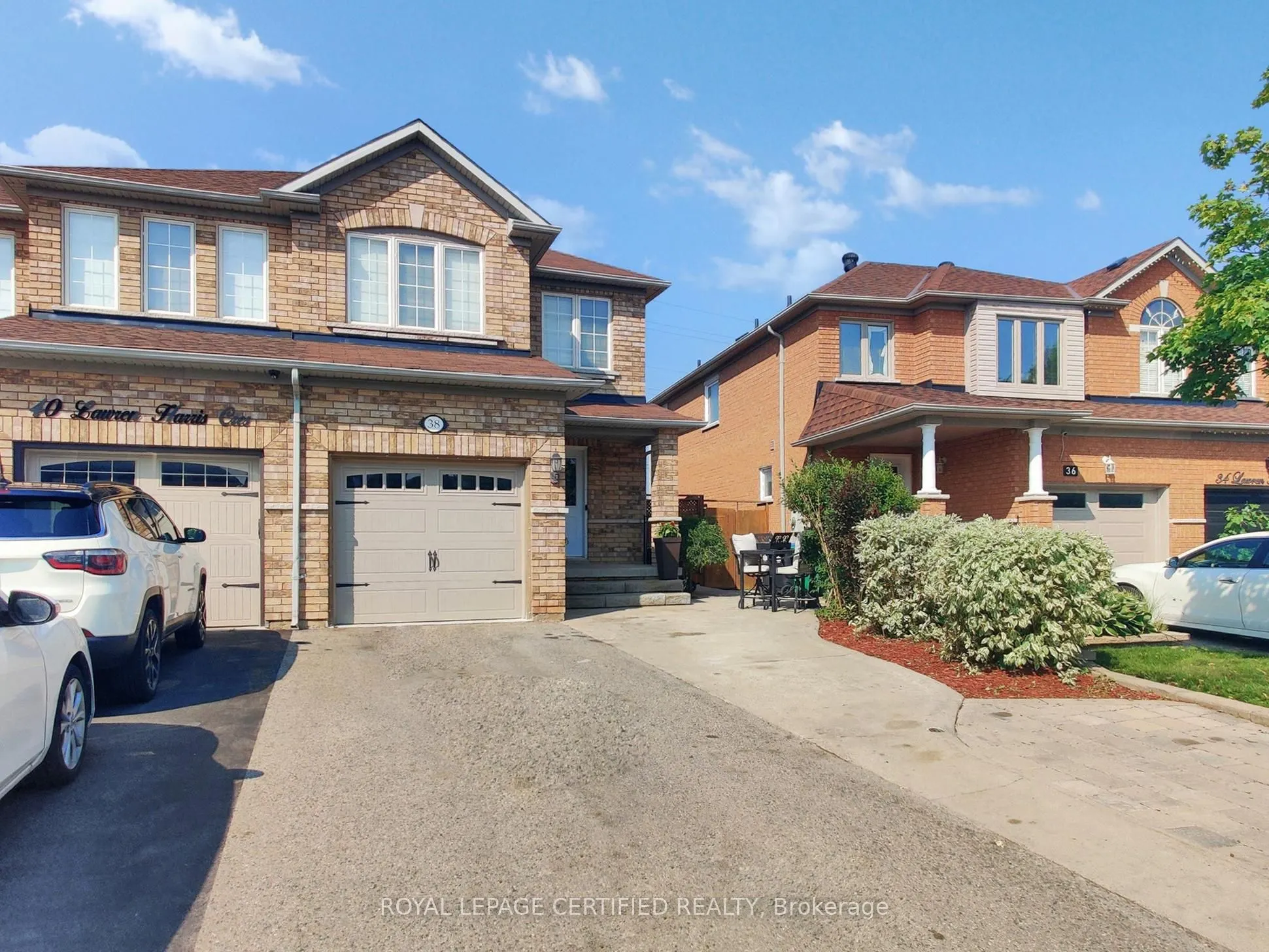 38 Lawren Harris Crescent