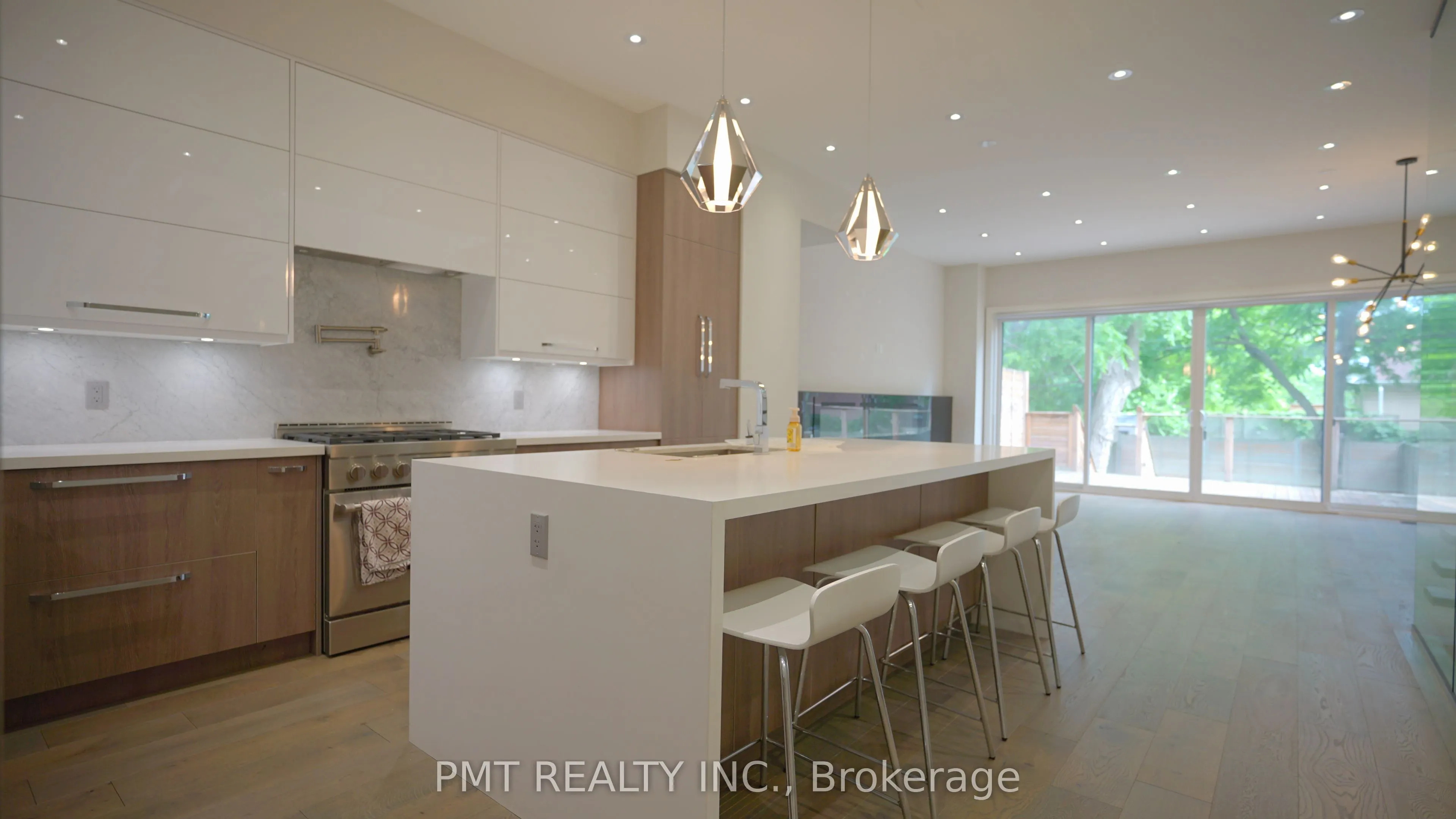 435 Valermo Drive