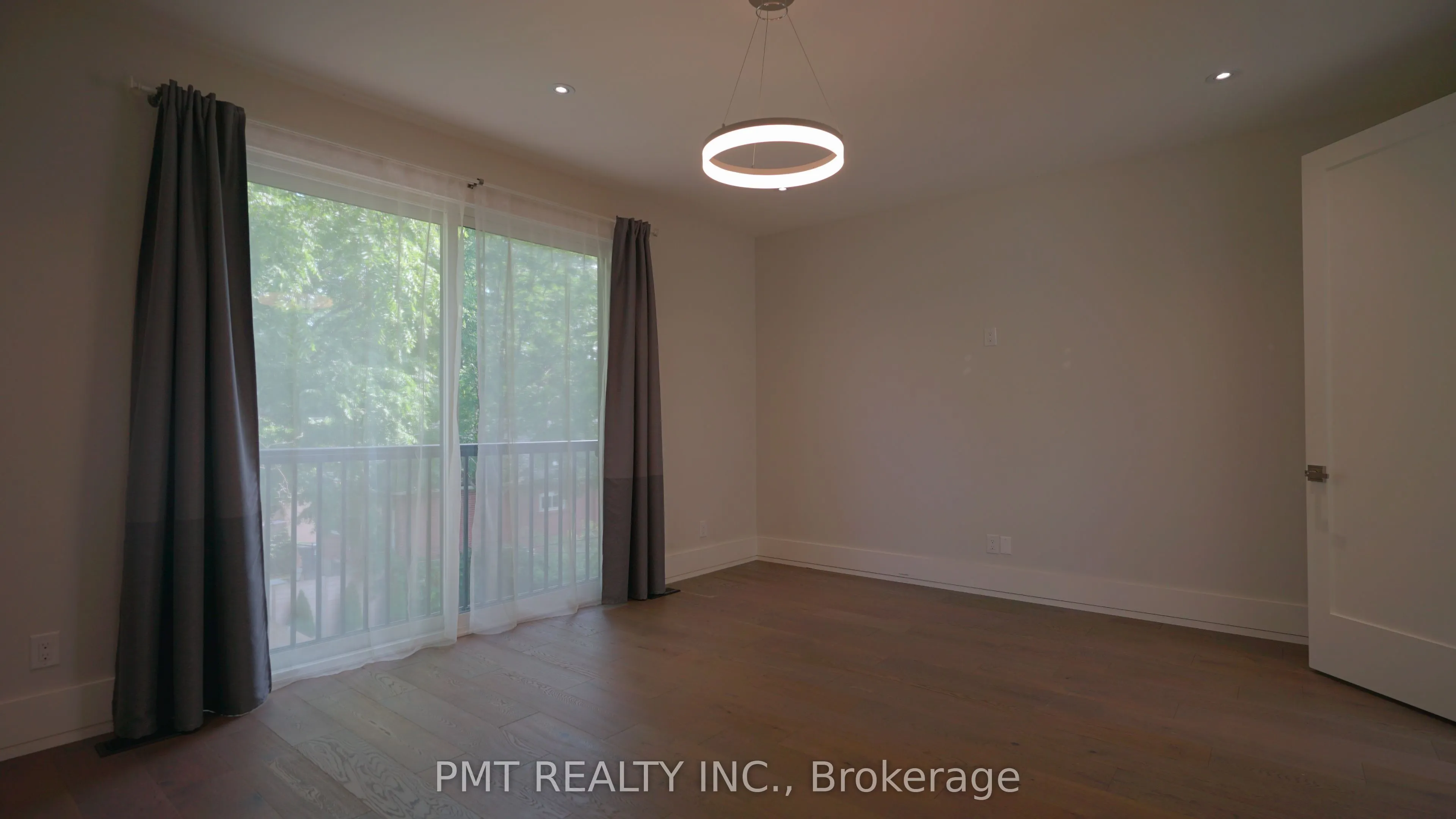 435 Valermo Drive