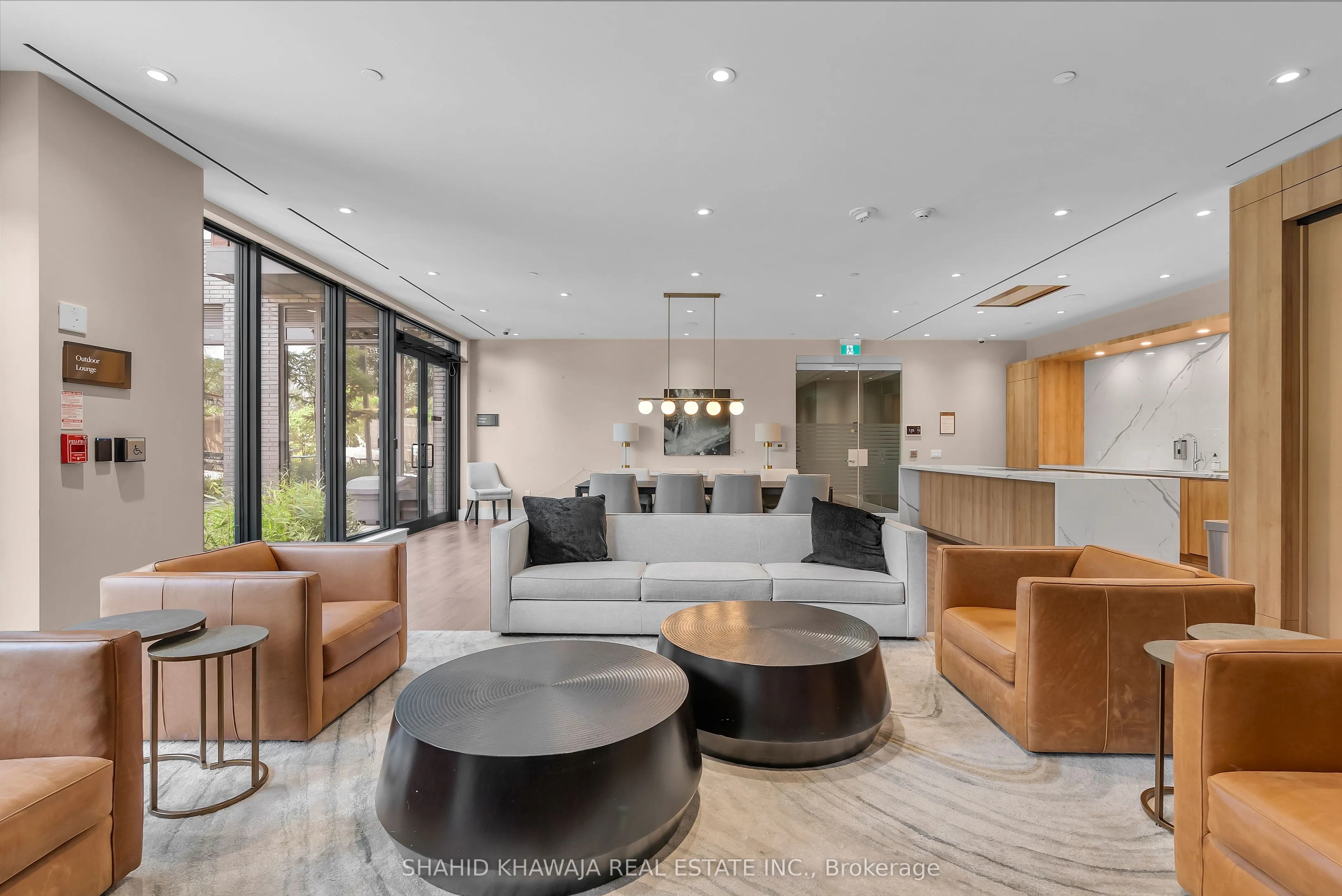 21 Park Street E, #1508