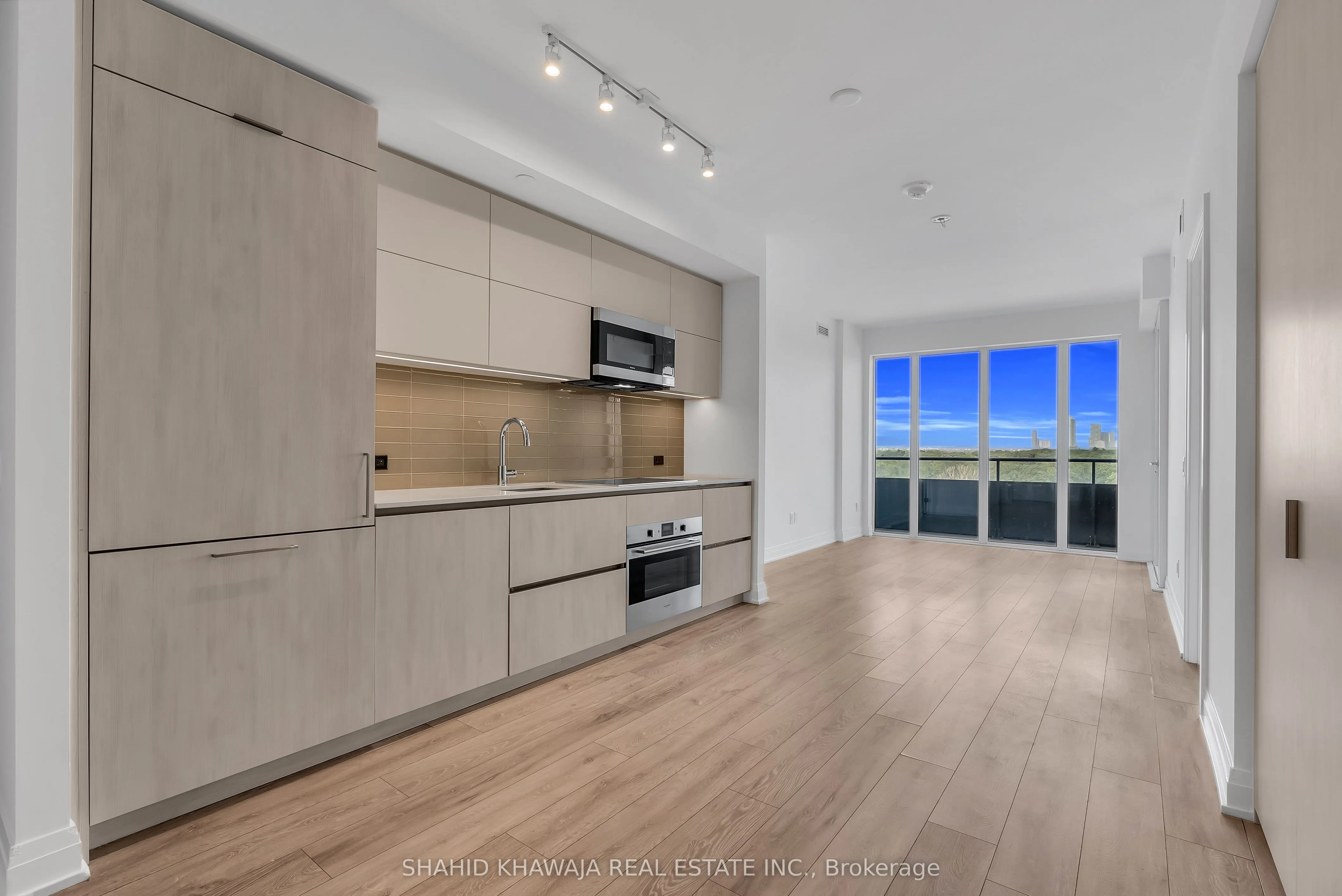 21 Park Street E, #1508