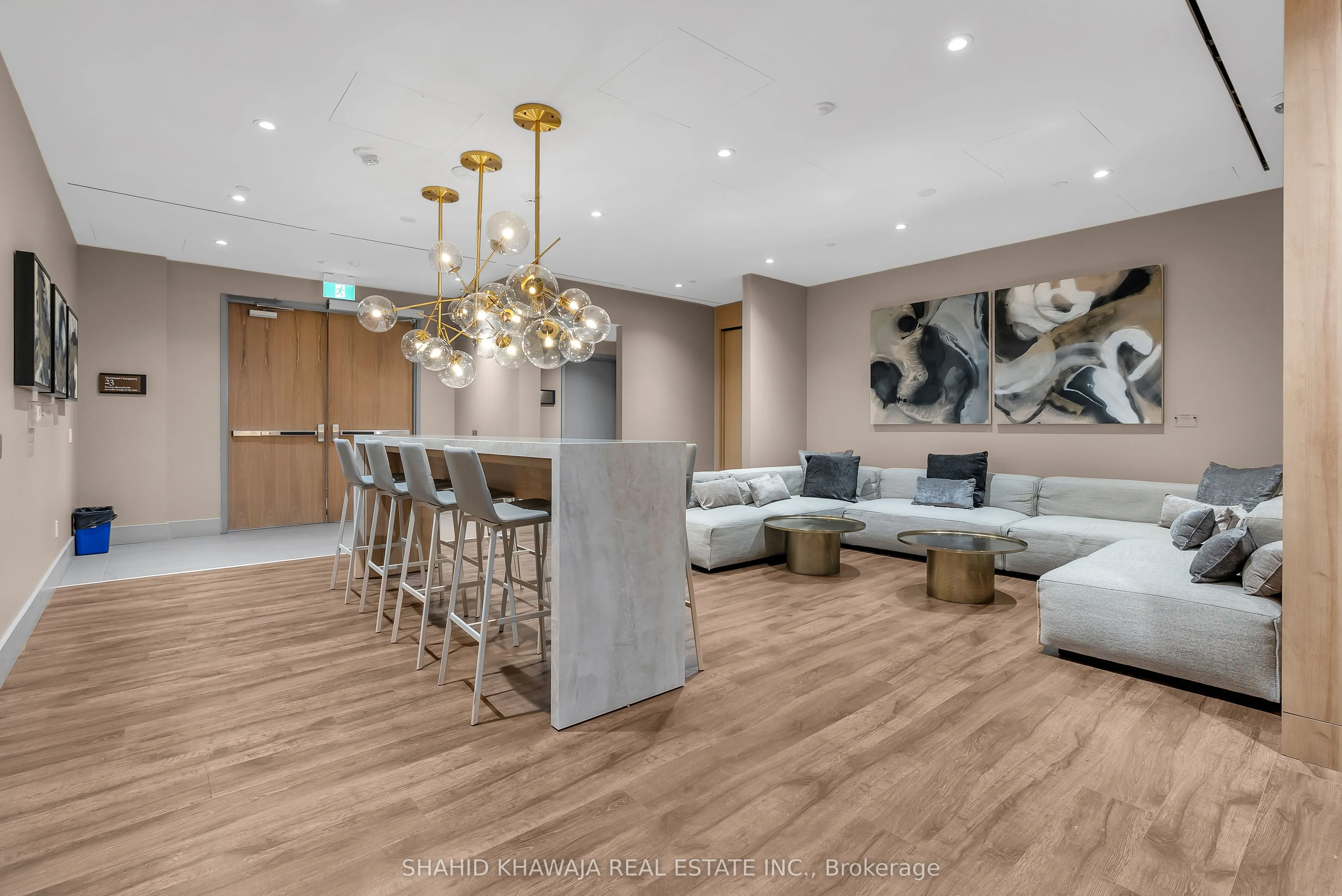 21 Park Street E, #1508