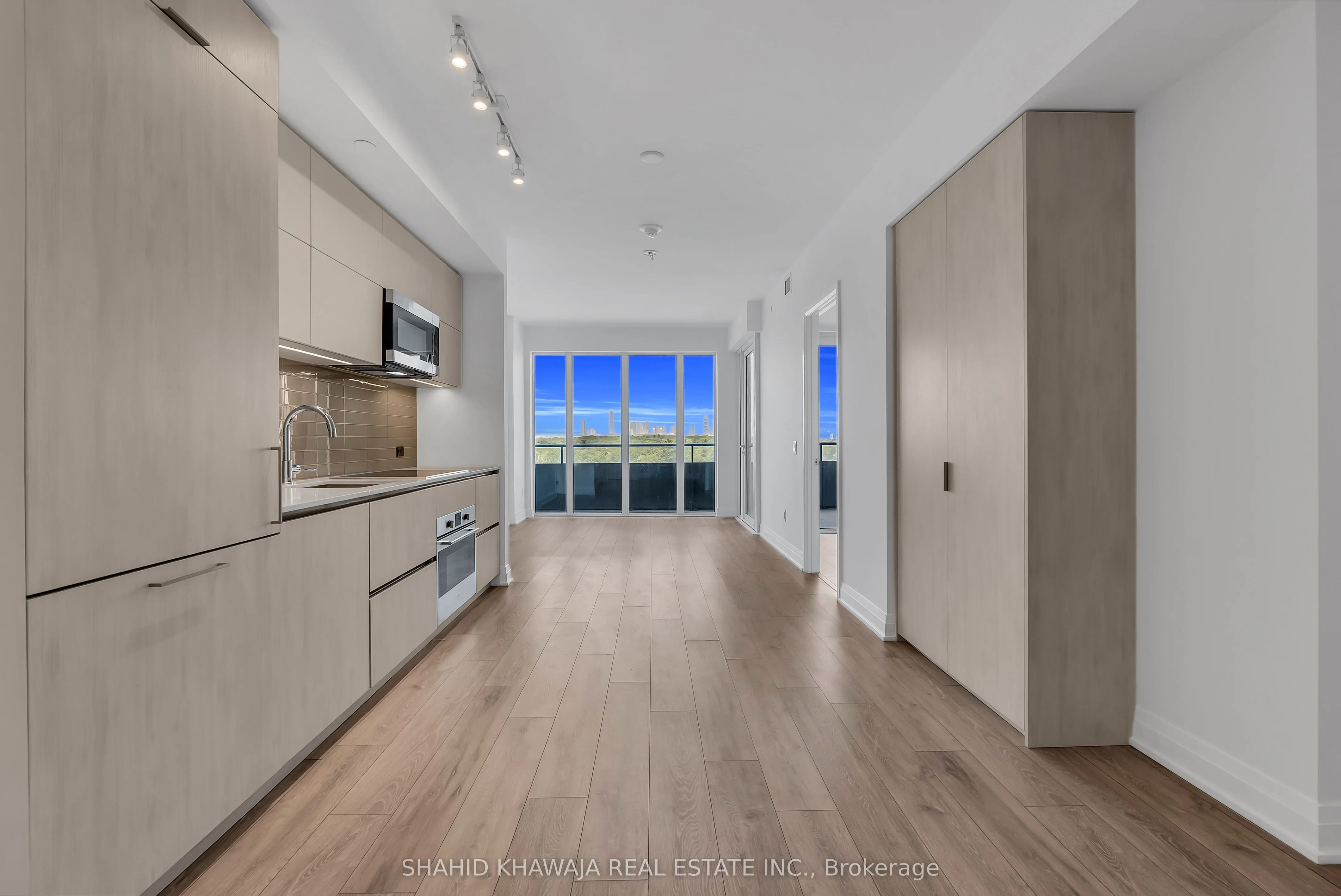 21 Park Street E, #1508