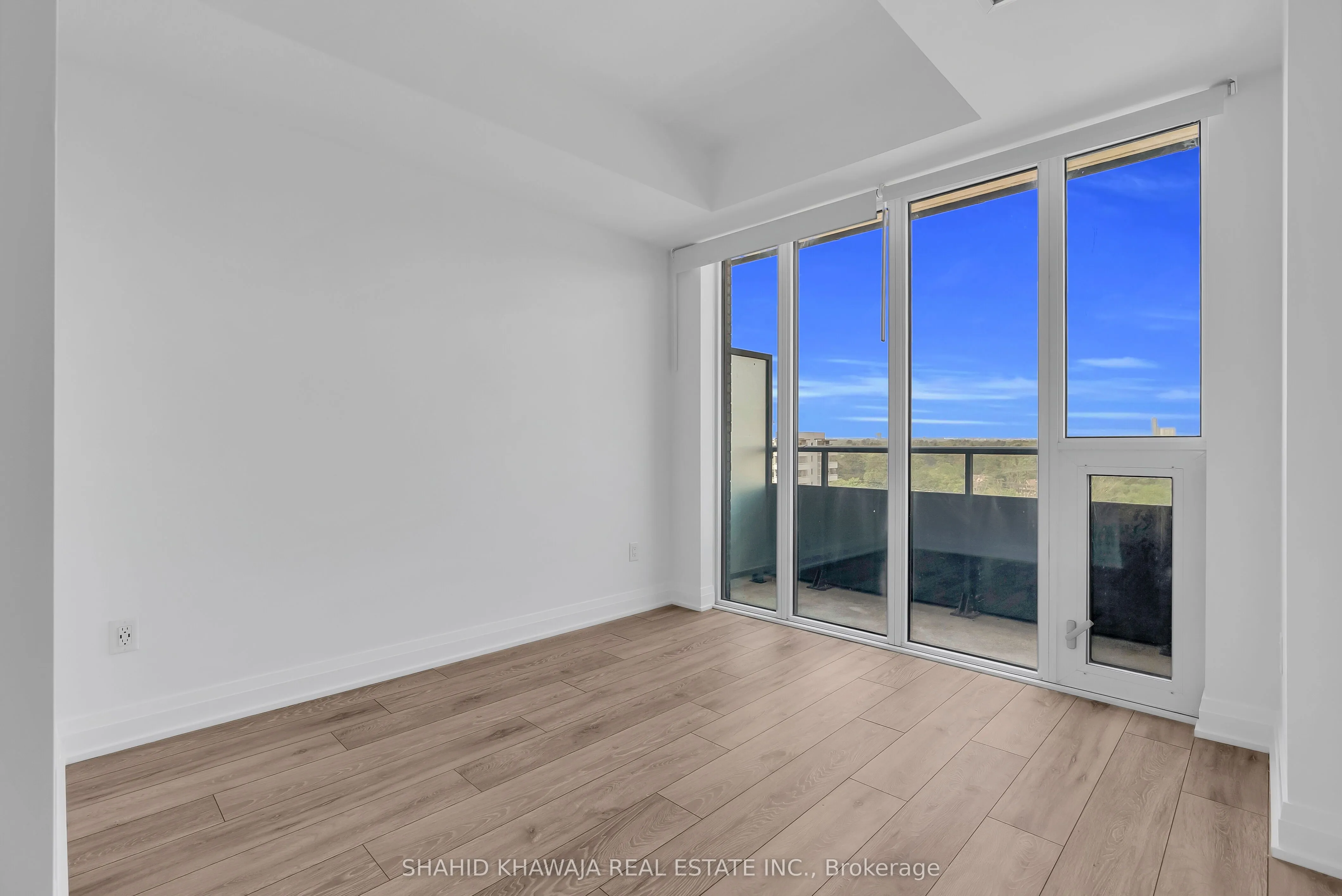 21 Park Street E, #1508