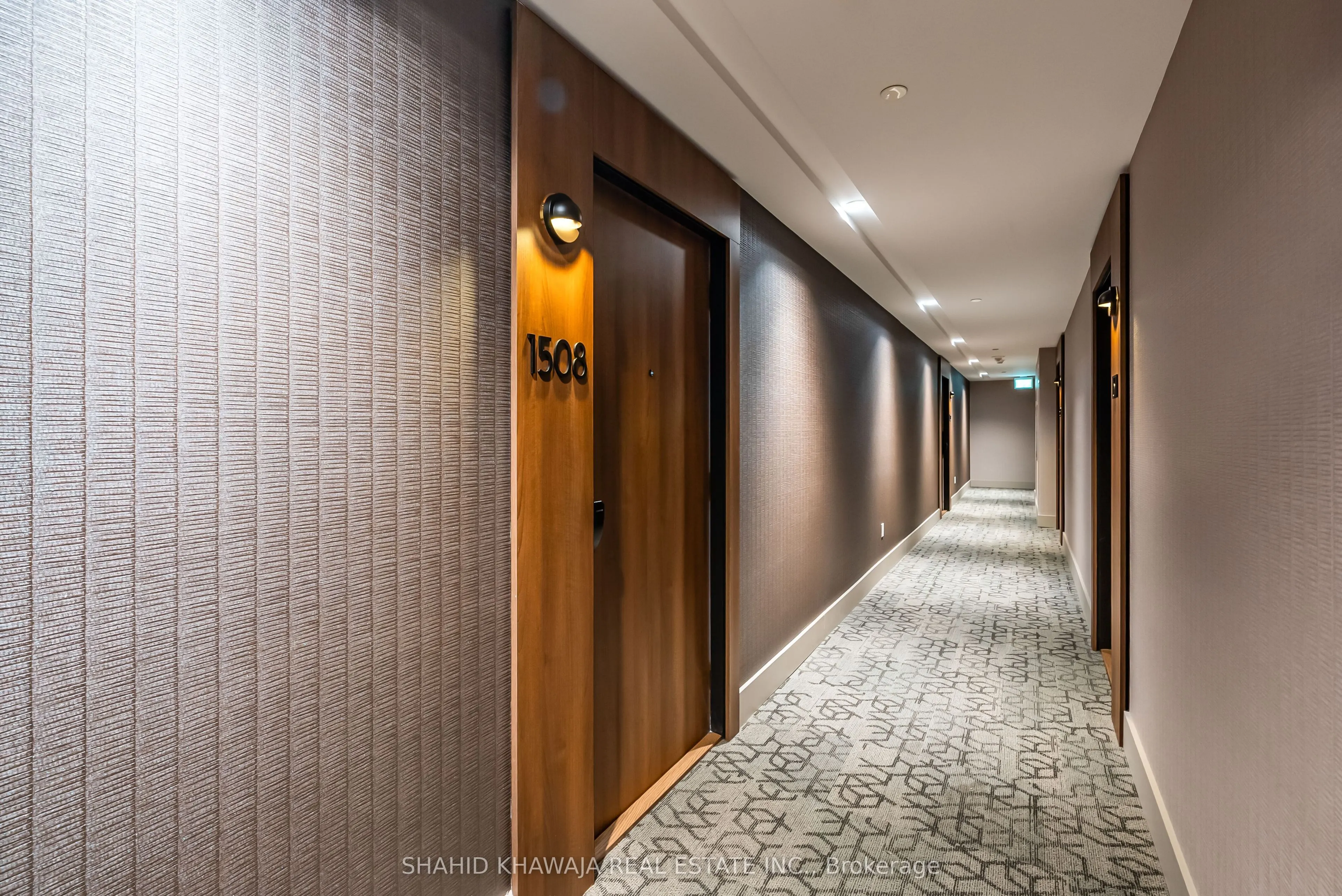 21 Park Street E, #1508