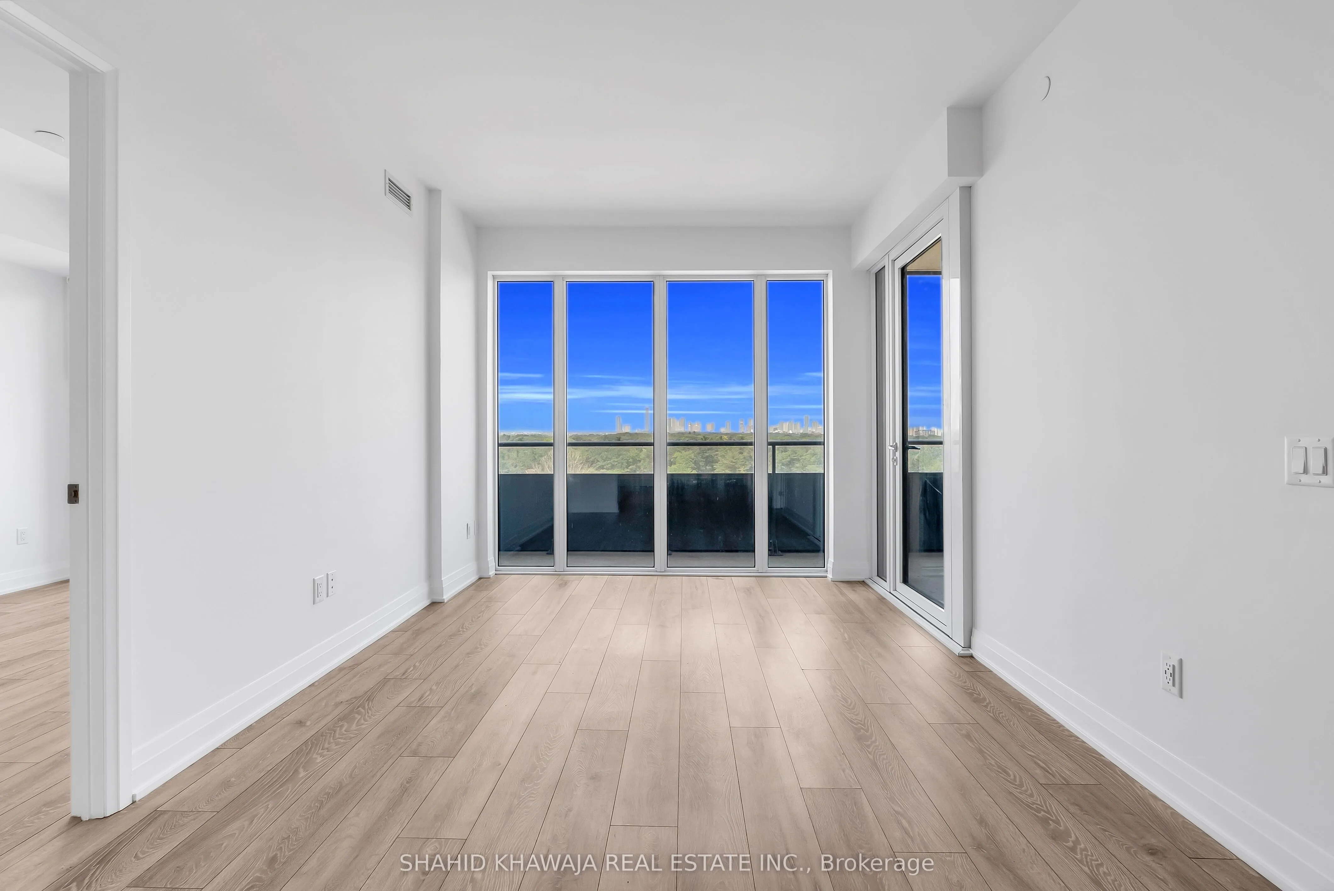 21 Park Street E, #1508