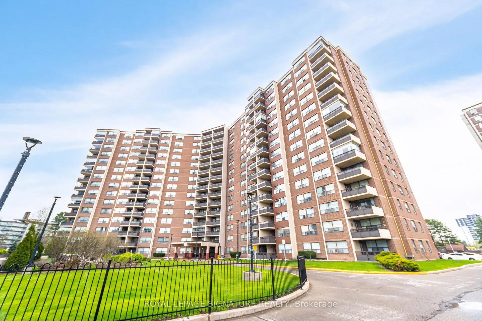551 The West Mall, #1219