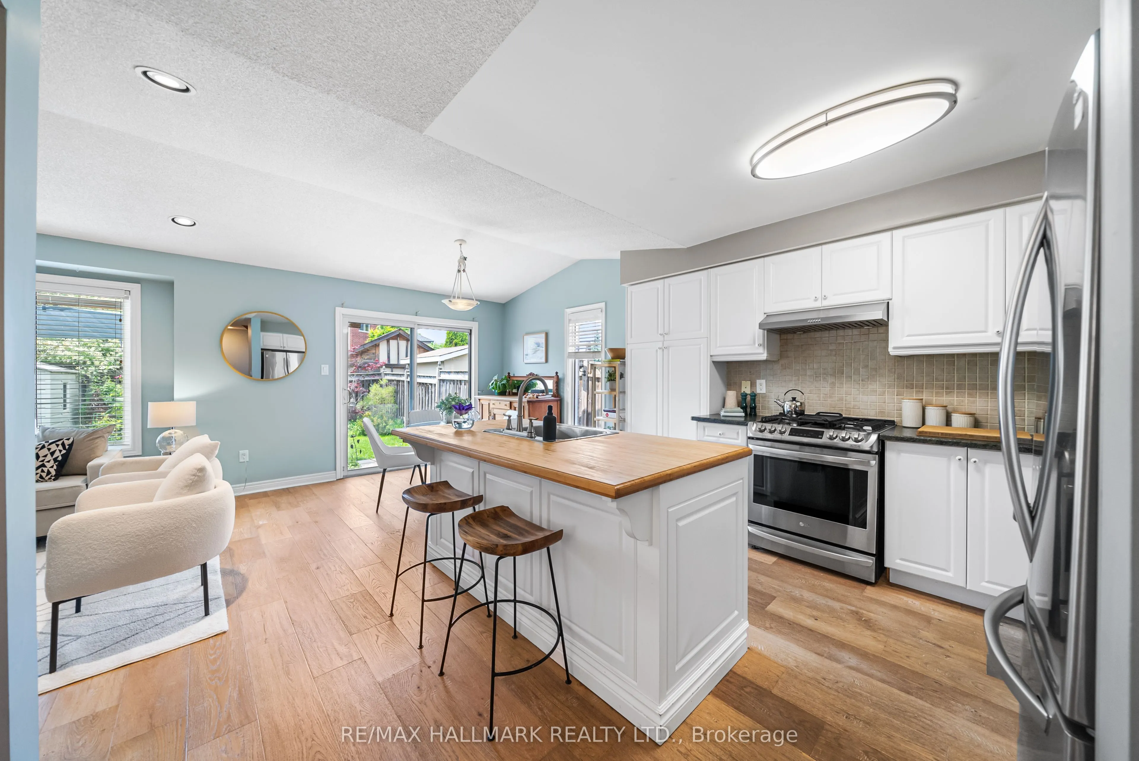 45 Terrastone Court