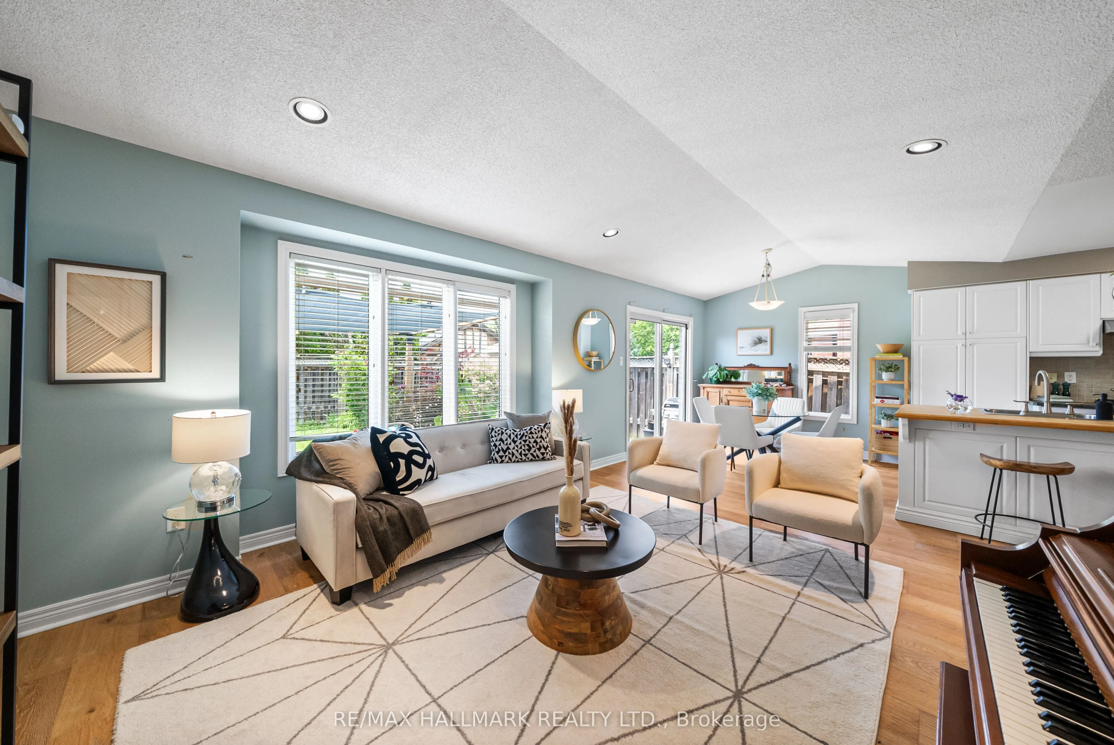 45 Terrastone Court