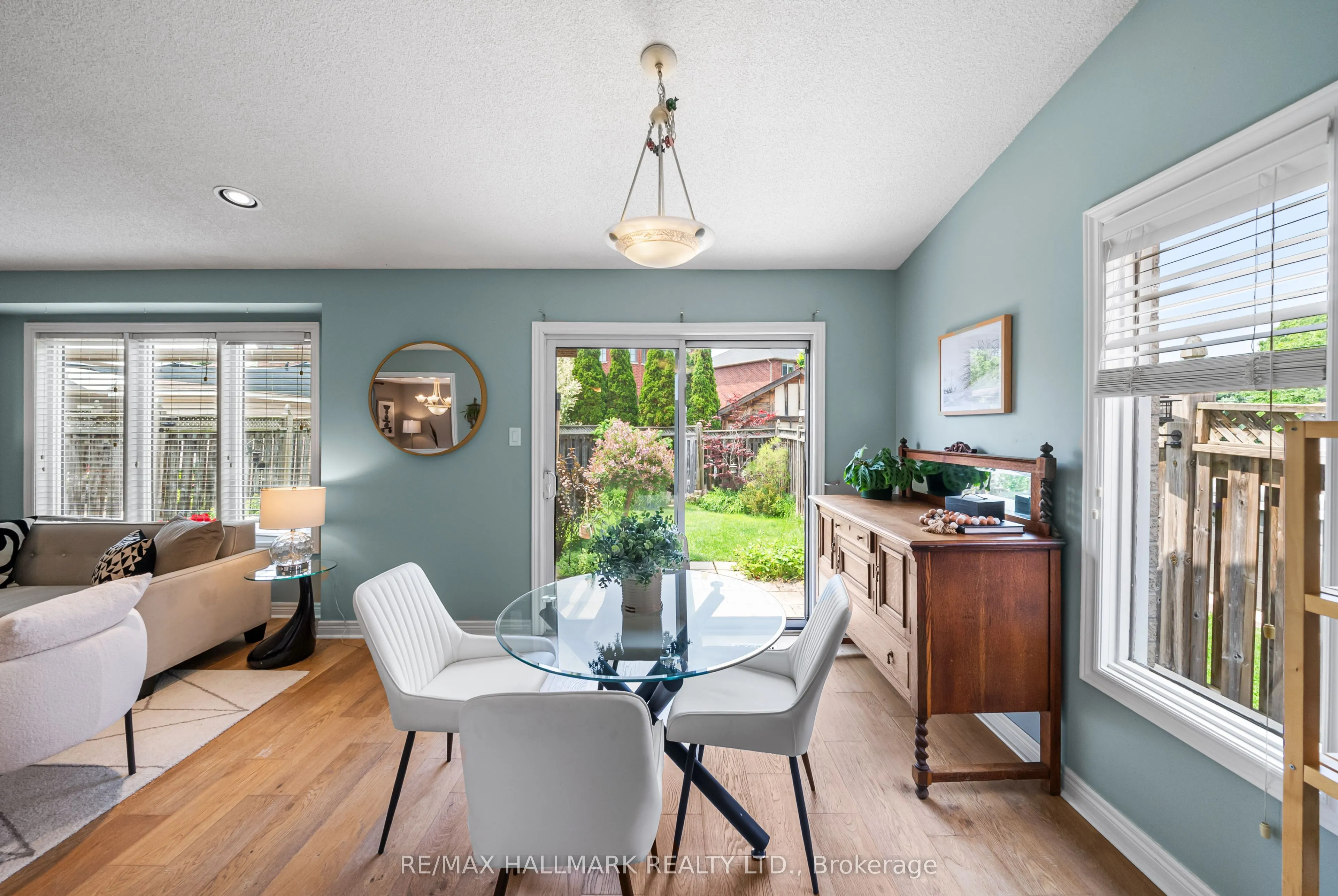 45 Terrastone Court