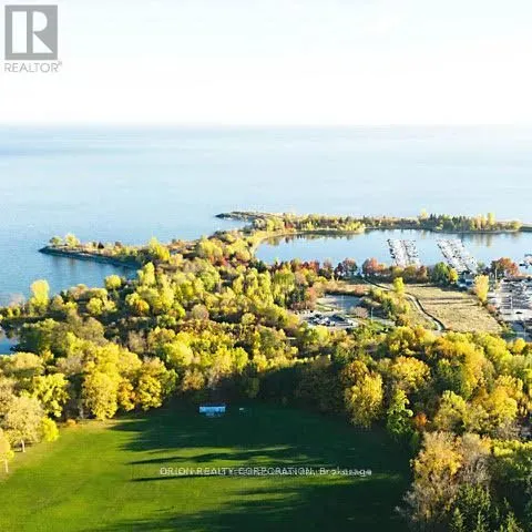 1381 Lakeshore Road E, #TH103