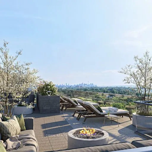 1381 Lakeshore Road E, #TH103