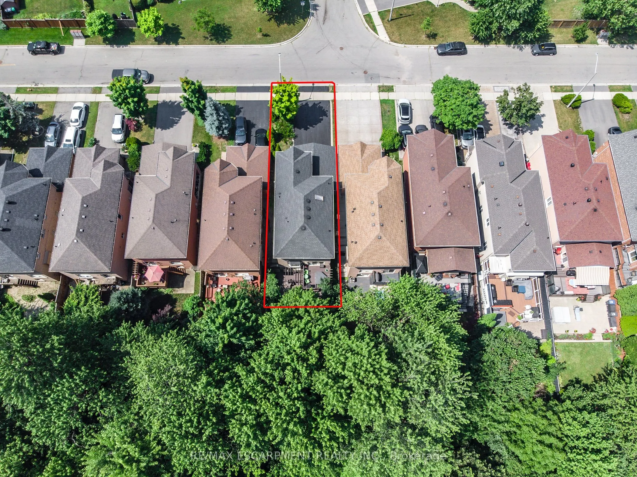 3770 Forest Bluff Crescent