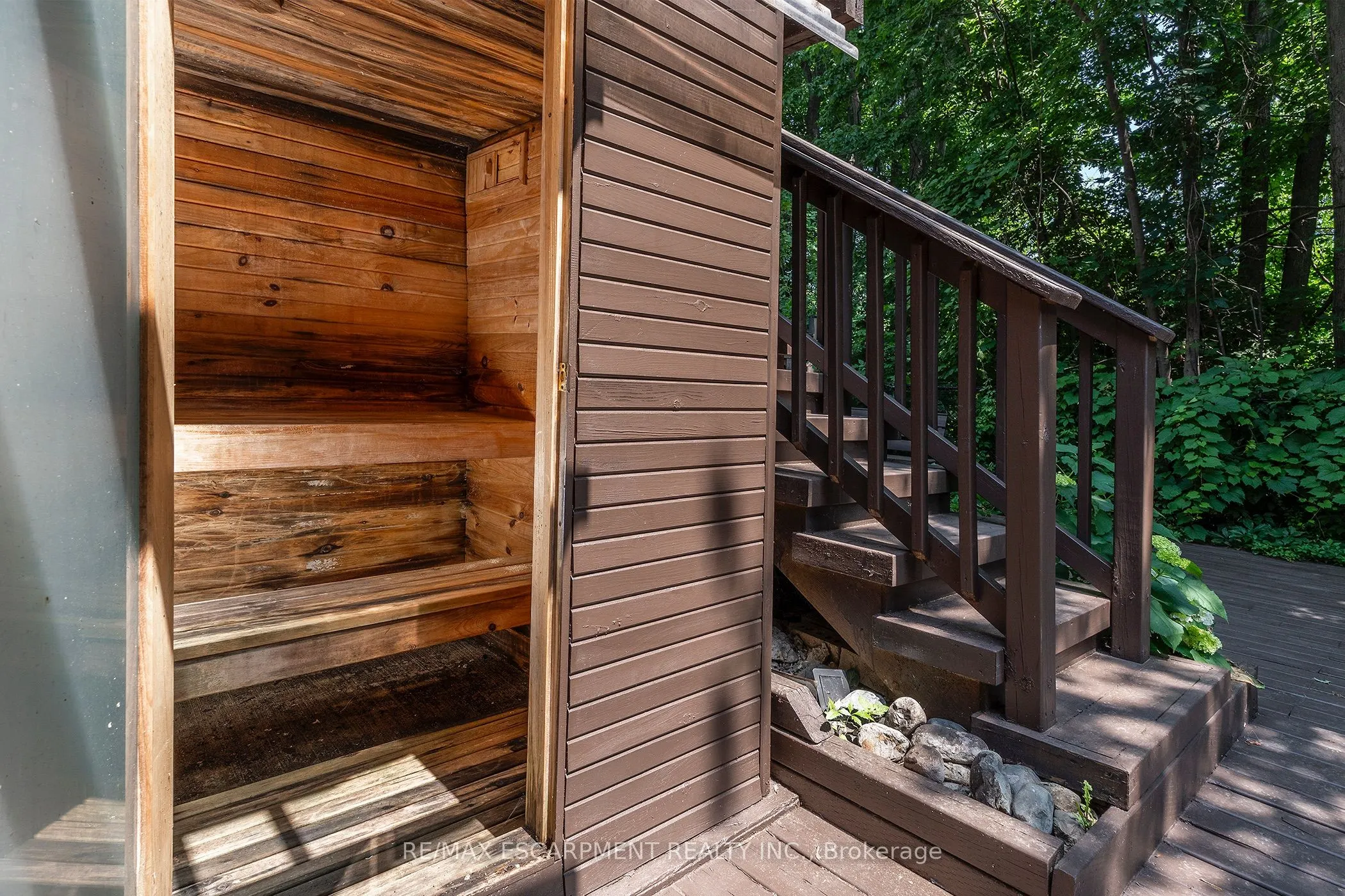 3770 Forest Bluff Crescent