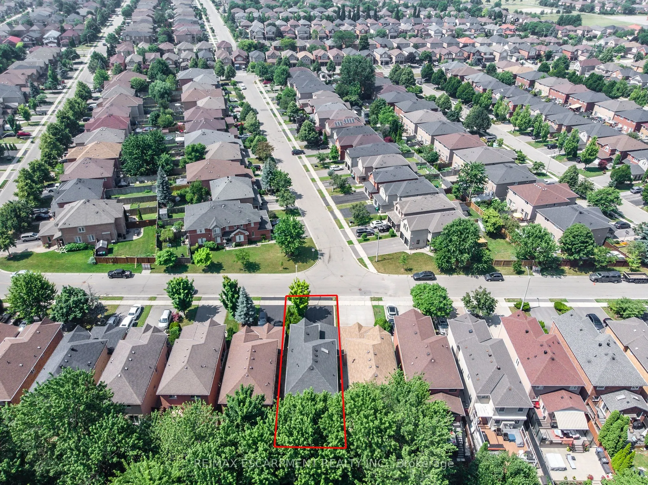 3770 Forest Bluff Crescent