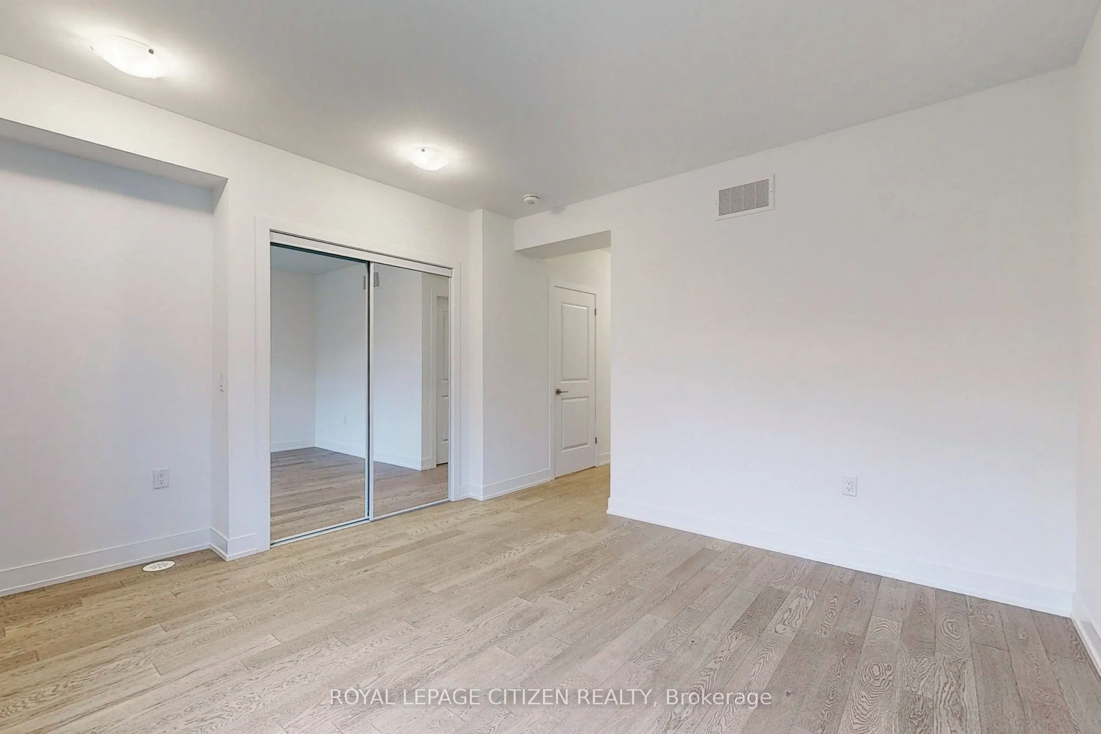 1075 Douglas Mccurdy Comm, #147
