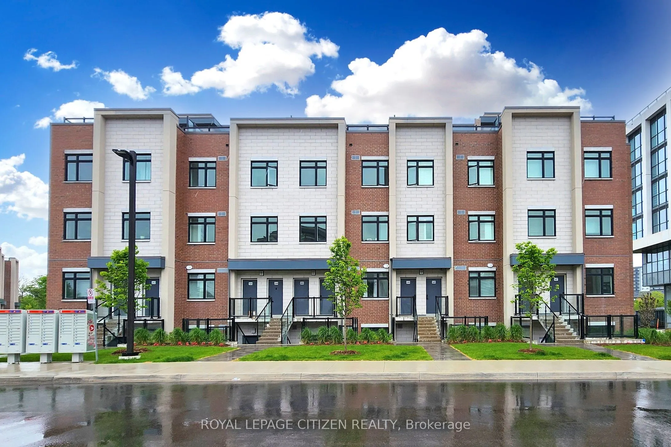 1075 Douglas Mccurdy Comm, #147