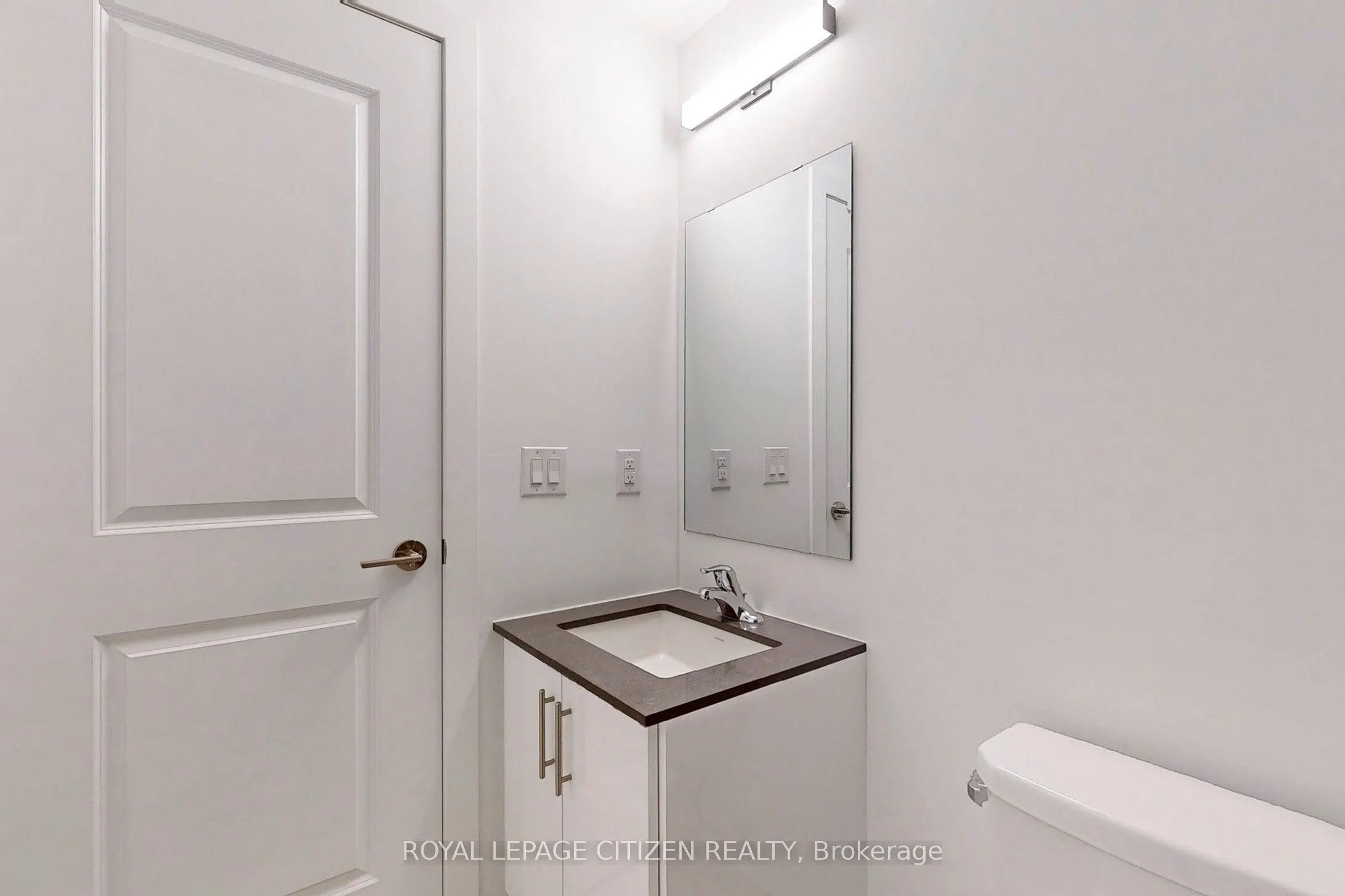 1075 Douglas Mccurdy Comm, #147