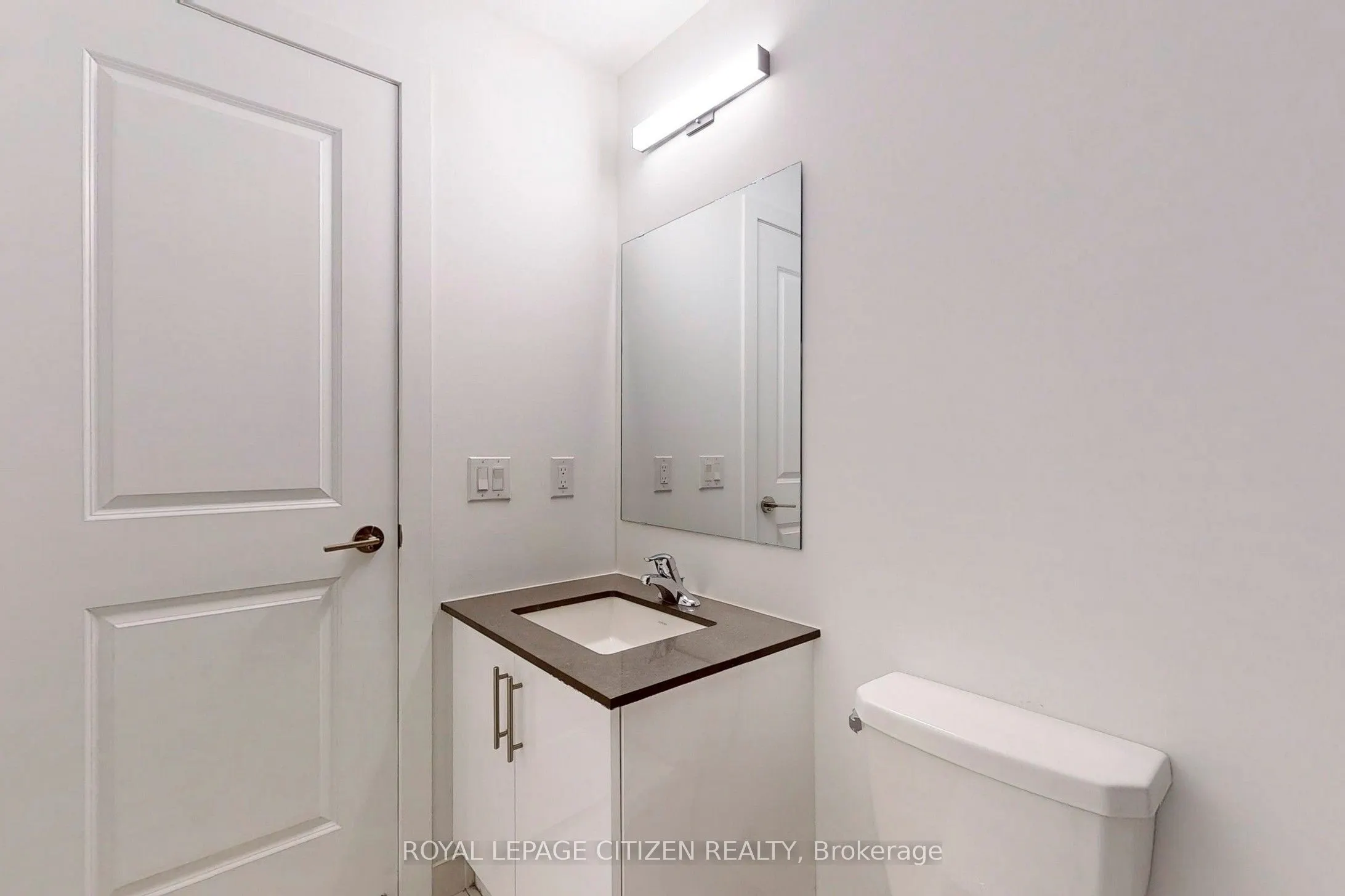 1075 Douglas Mccurdy Comm, #147