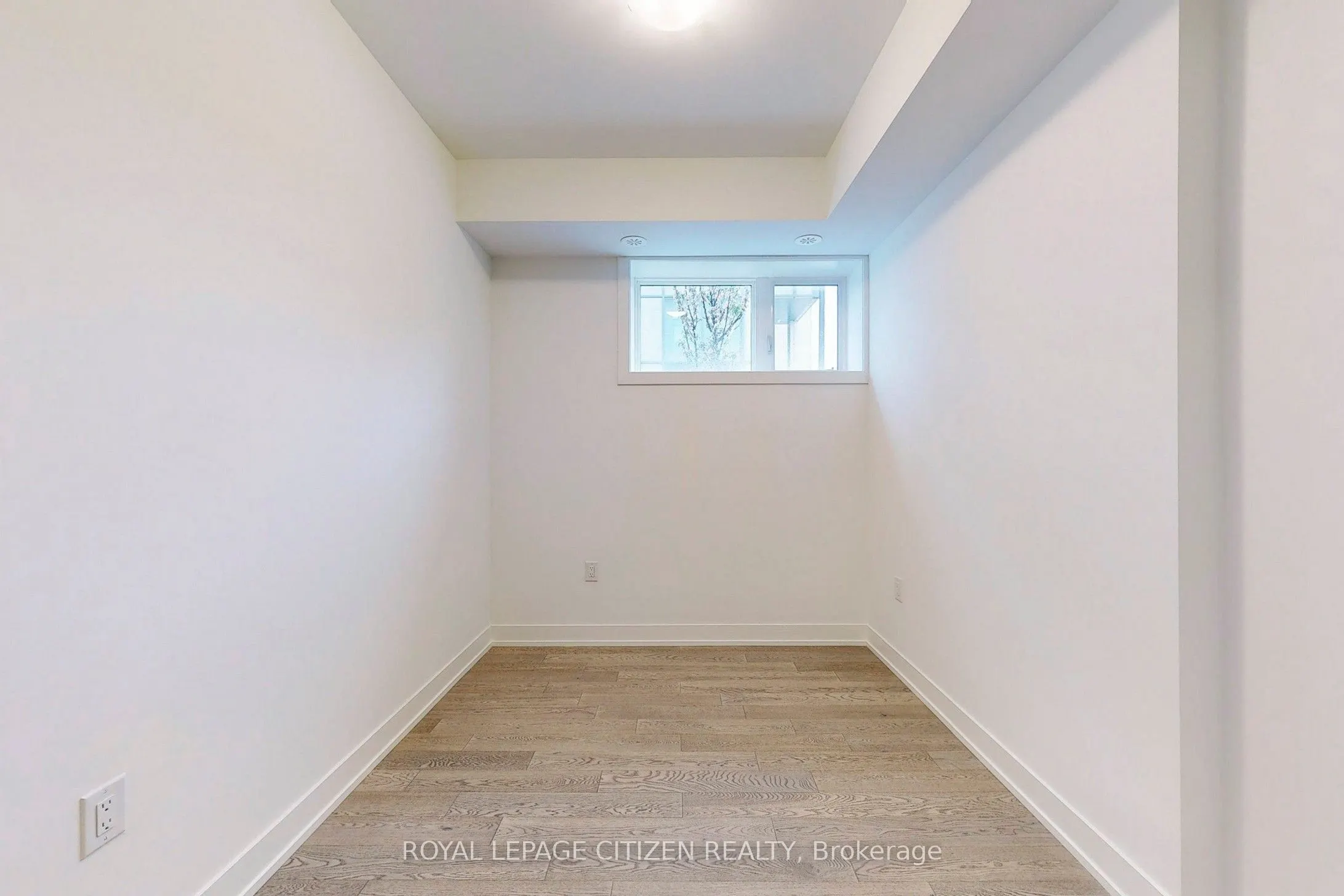 1075 Douglas Mccurdy Comm, #147