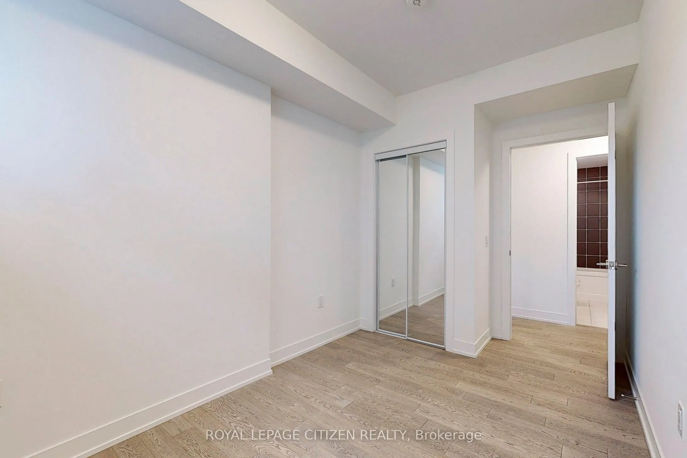 1075 Douglas Mccurdy Comm, #147