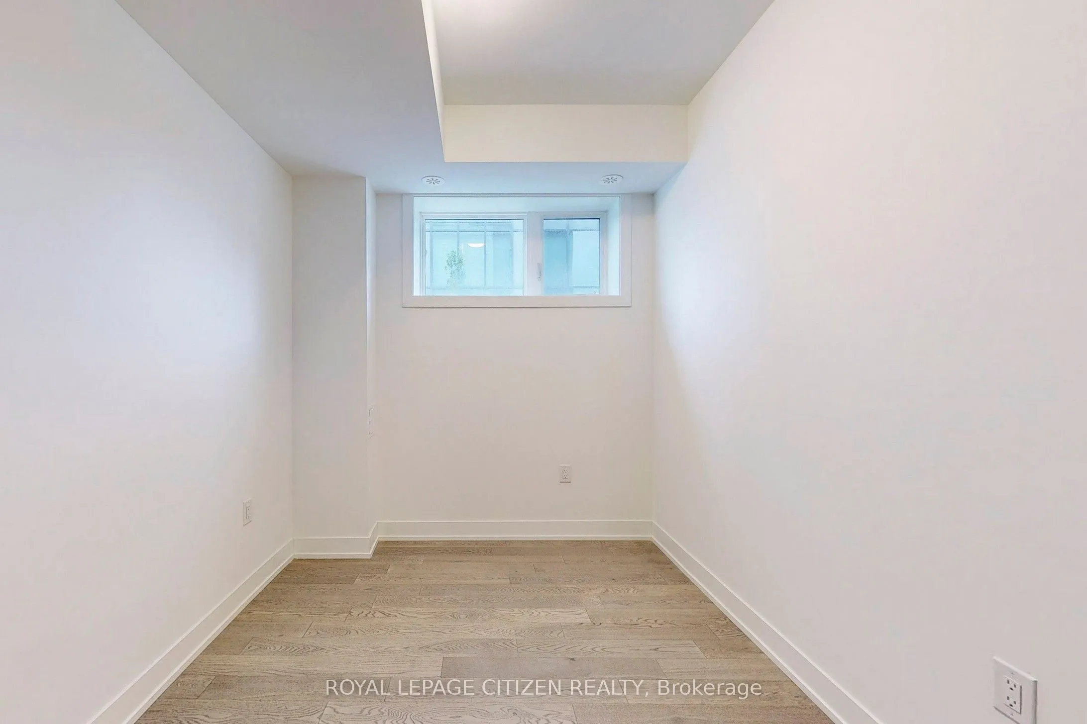 1075 Douglas Mccurdy Comm, #147